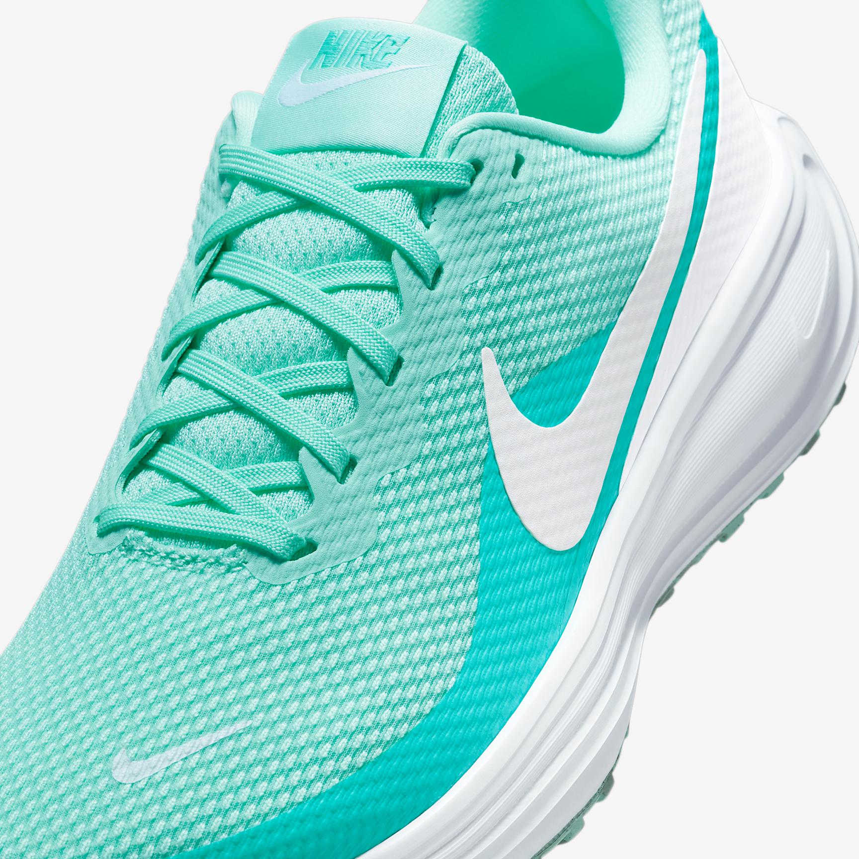 Nike Women's Revolution 8 Road Running Shoes Product Image