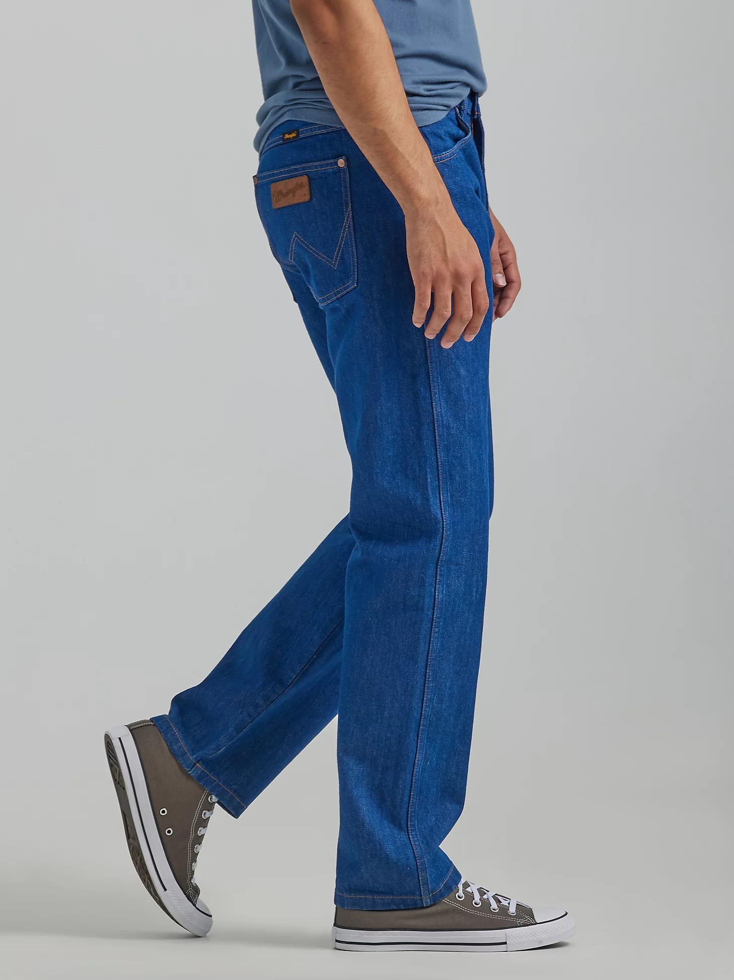 Men's Heritage Frontier Jean in Wrangler Blue Product Image