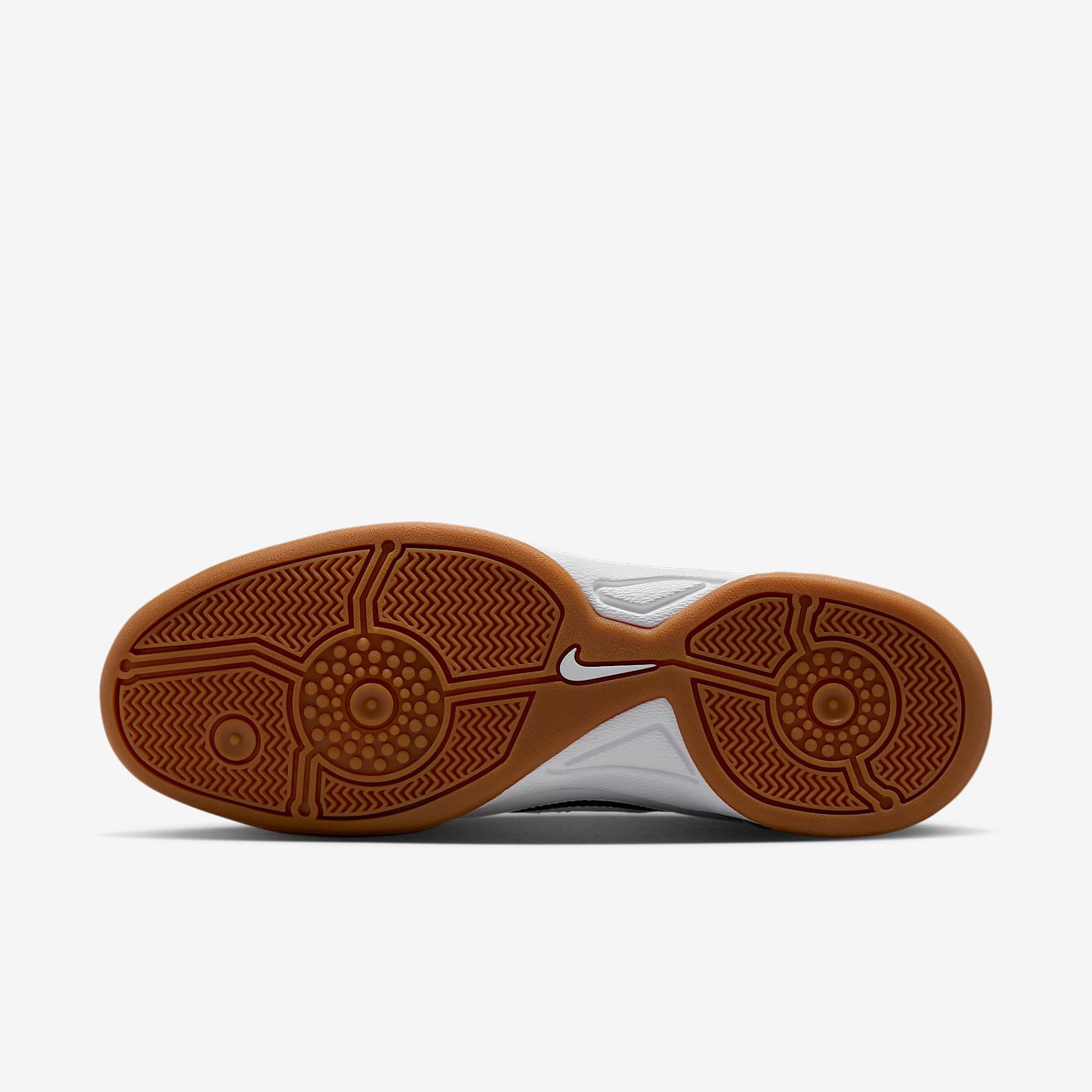 Nike Total 90 Women's Shoes Product Image