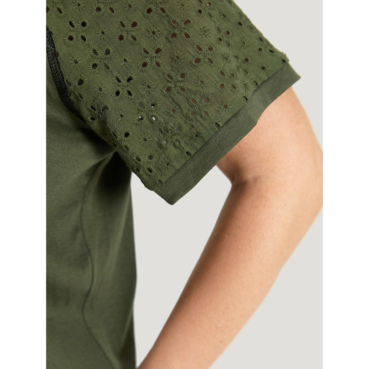 Plus Size Plain Patchwork Broderie Anglaise Raglan Sleeve T-shirt ArmyGreen Women Elegant Plain Plain Round Neck Dailywear T-shirts BloomChic 22-24/3X Product Image