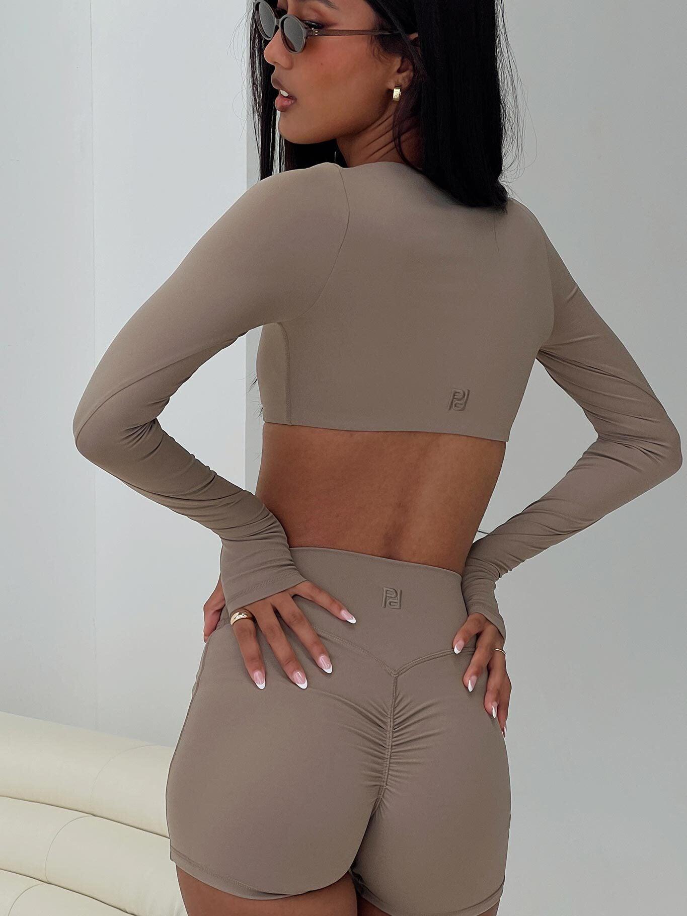 Touchdown Active Contour Short Taupe Product Image