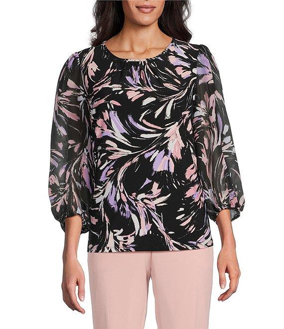 Kasper Shirred Round Neck 3/4 Sleeve Knit Top Product Image