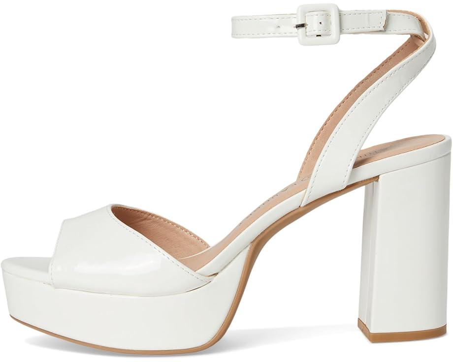 Pearly Sandals Product Image