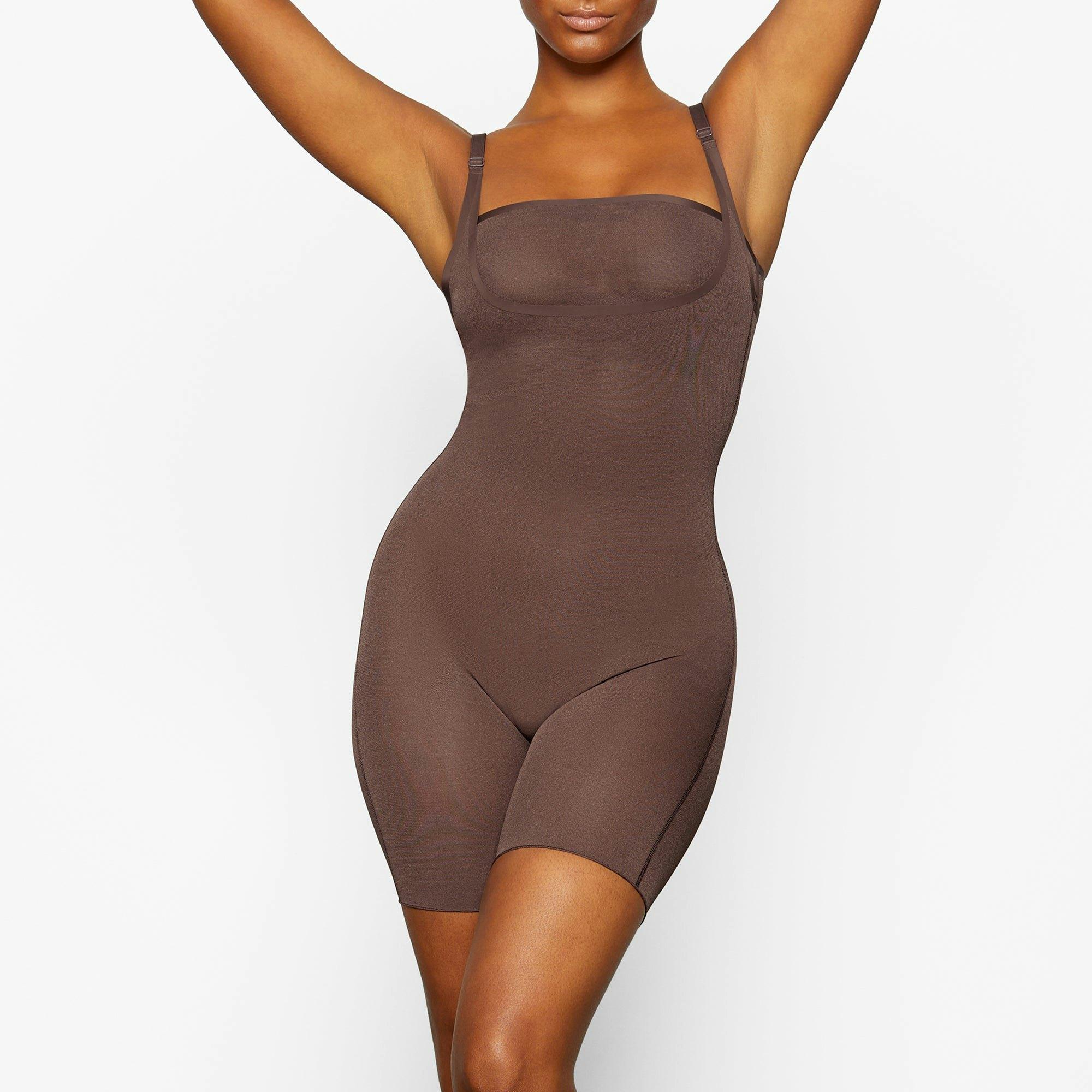 SHEER SCULPT OPEN BUST BODYSUIT | COCOA Product Image