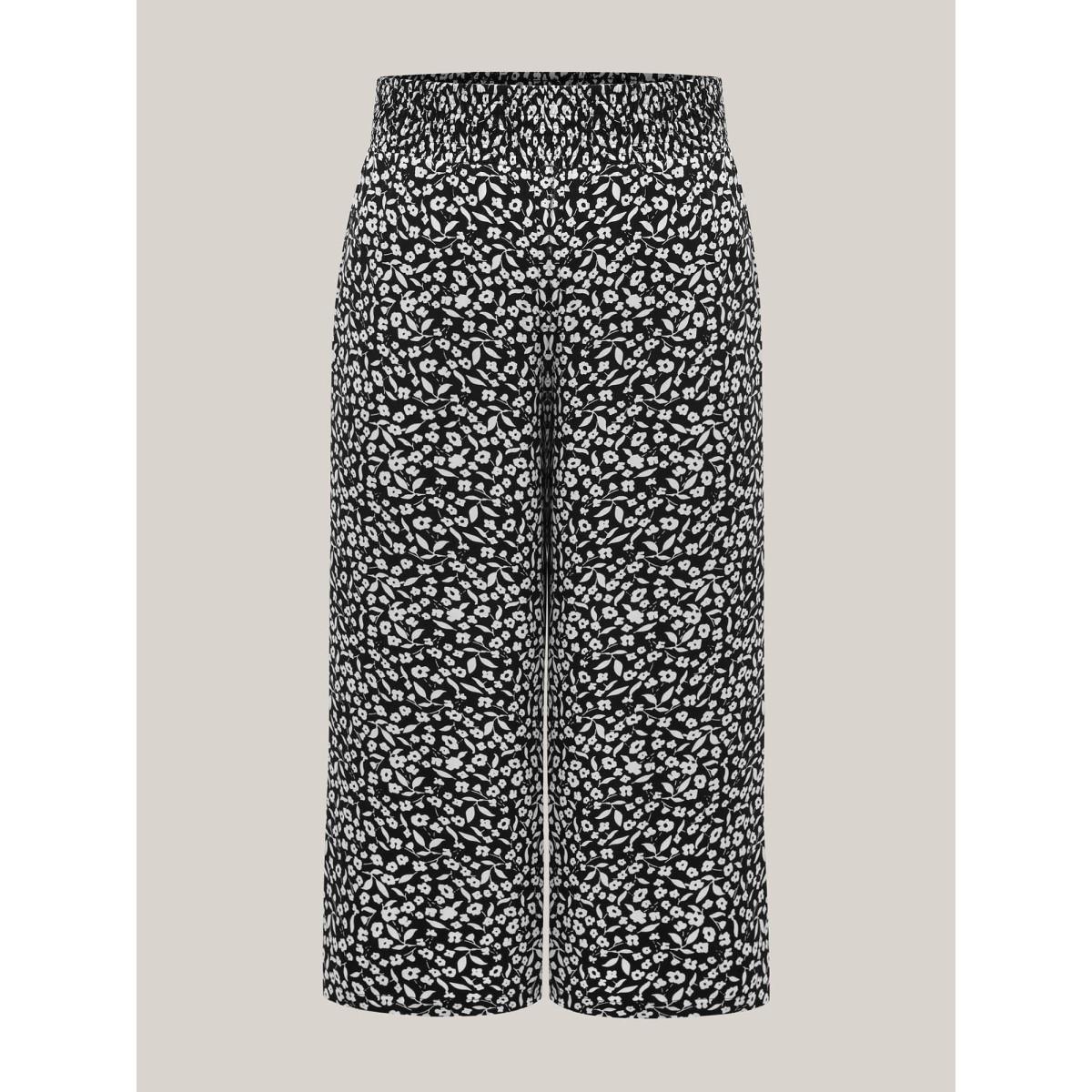 Plus Size Ditsy Floral Print Wide-Leg Pants Women BlackFlower Elegant Wide Leg Mid Rise Everyday-Elegant Pants BloomChic 12/L Product Image