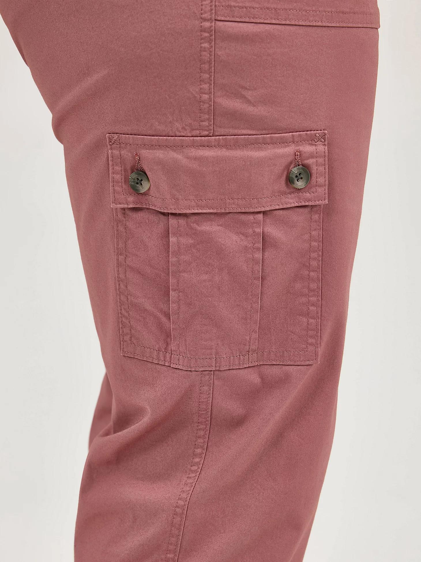 Women's Ultra Lux Comfort with Flex-To-Go Relaxed Fit Cargo Capri (Plus) | Women's Capris & Crops | Lee® Product Image