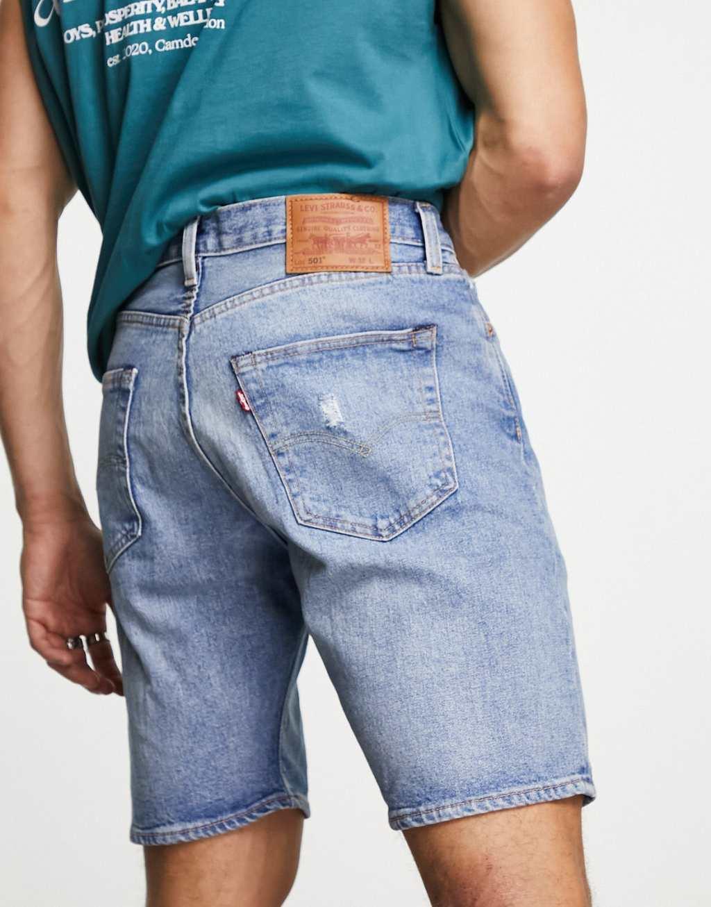 Levi's 501 Original denim shorts in light blue Product Image