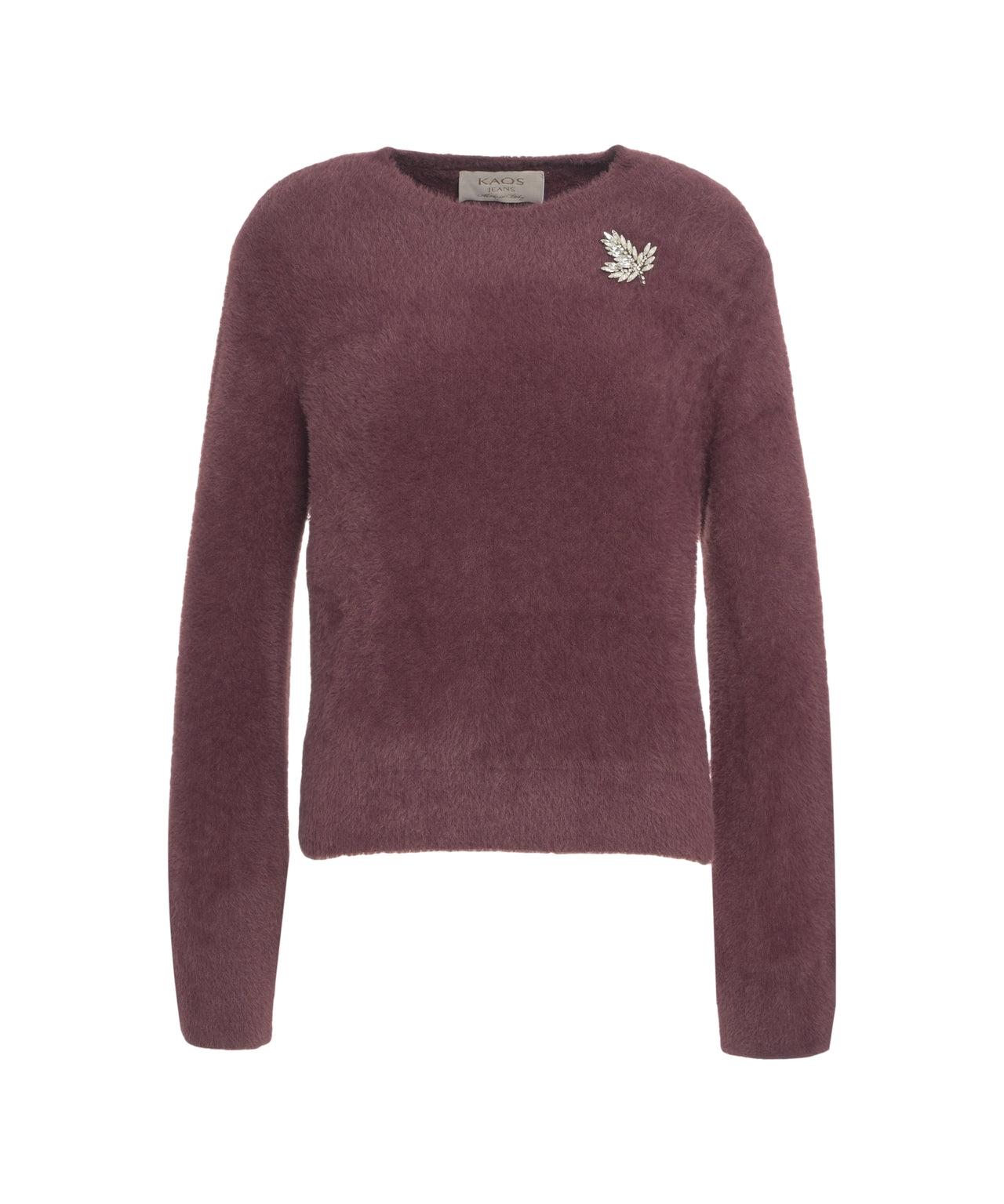 Teddy sweater with brooch Product Image