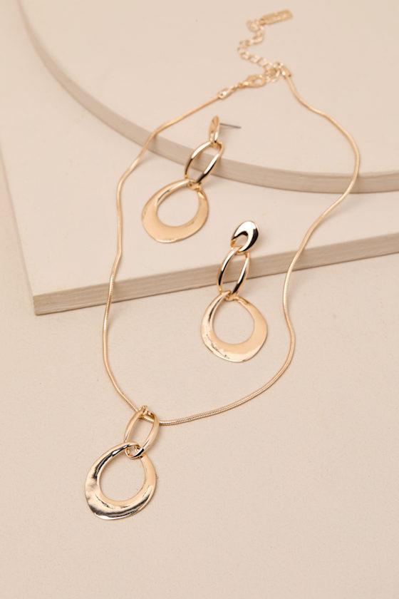 Jannie Gold Necklace and Earrings Set Product Image