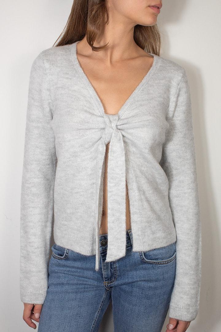Knot sweater Product Image