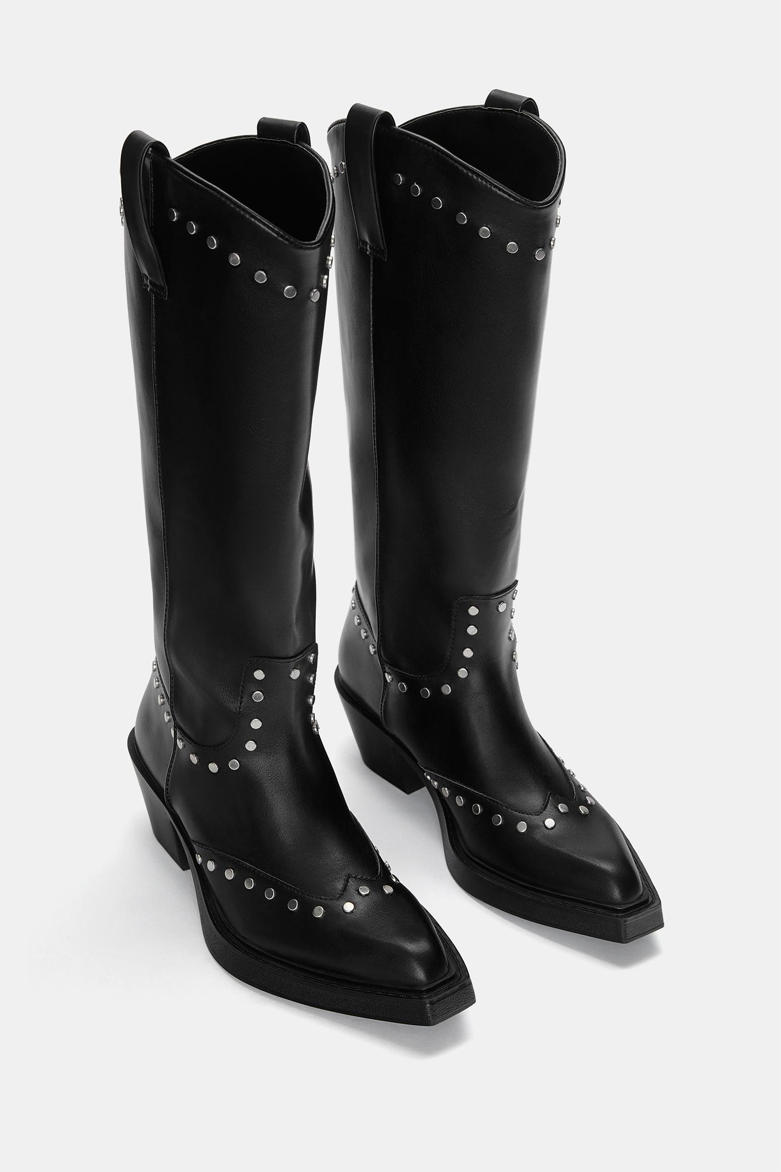 Studded cowboy boots Product Image