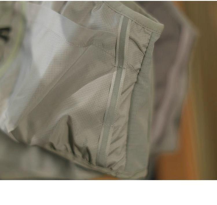 V-Neck Panel Mesh Crop Buckle Cargo Vest Product Image