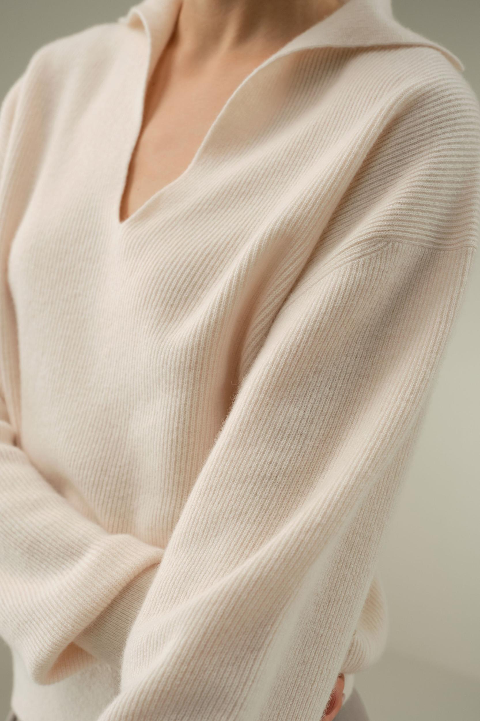 Ribbed Cashmere Polo Sweater Product Image