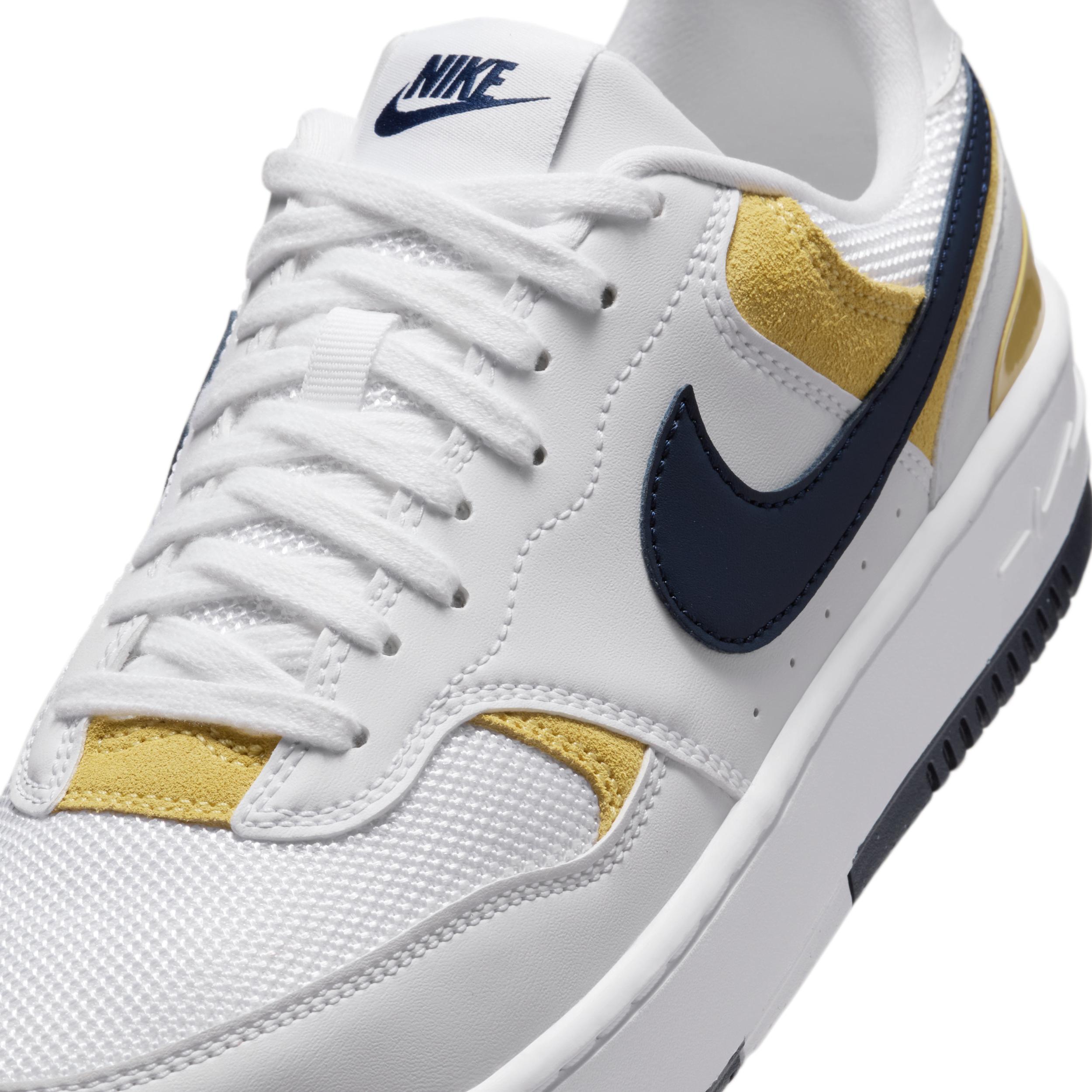 Nike Women's Gamma Force Shoes Product Image