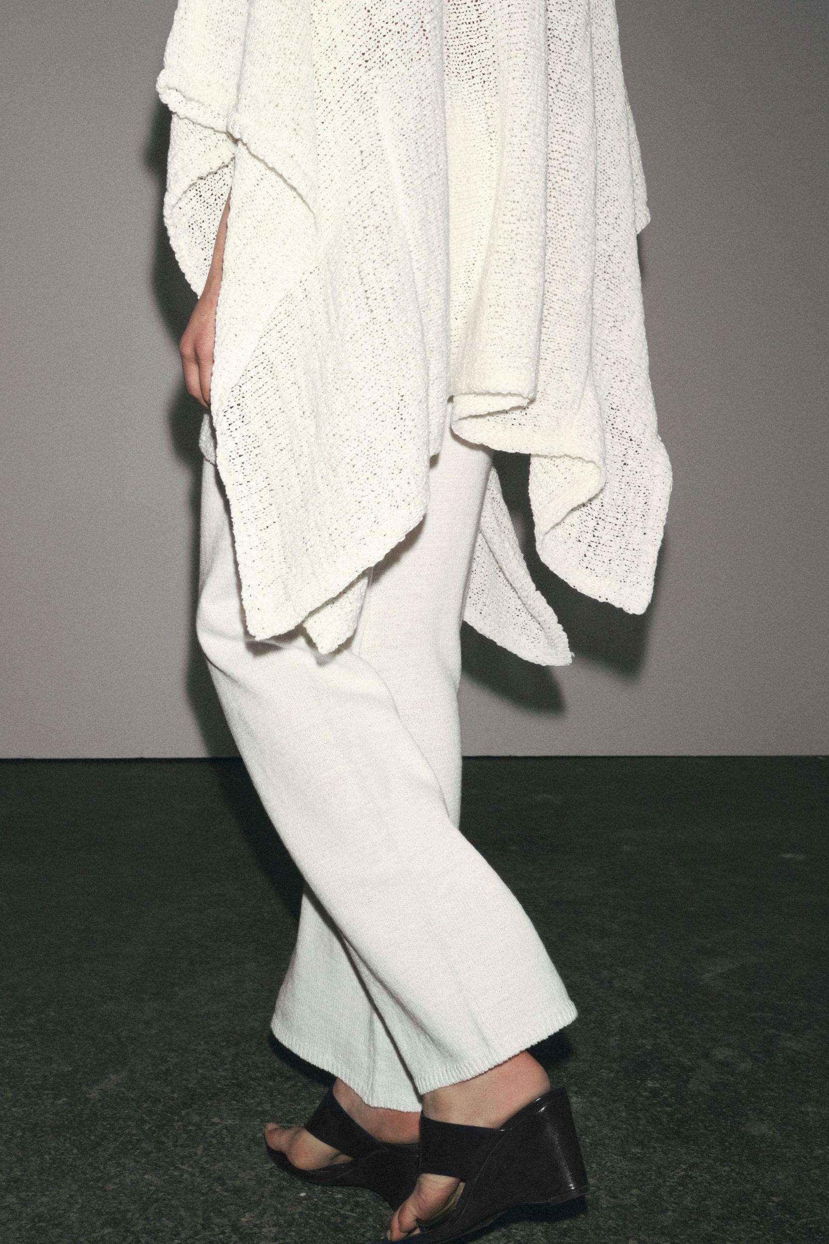 WIDE LEG KNIT PANTS Product Image