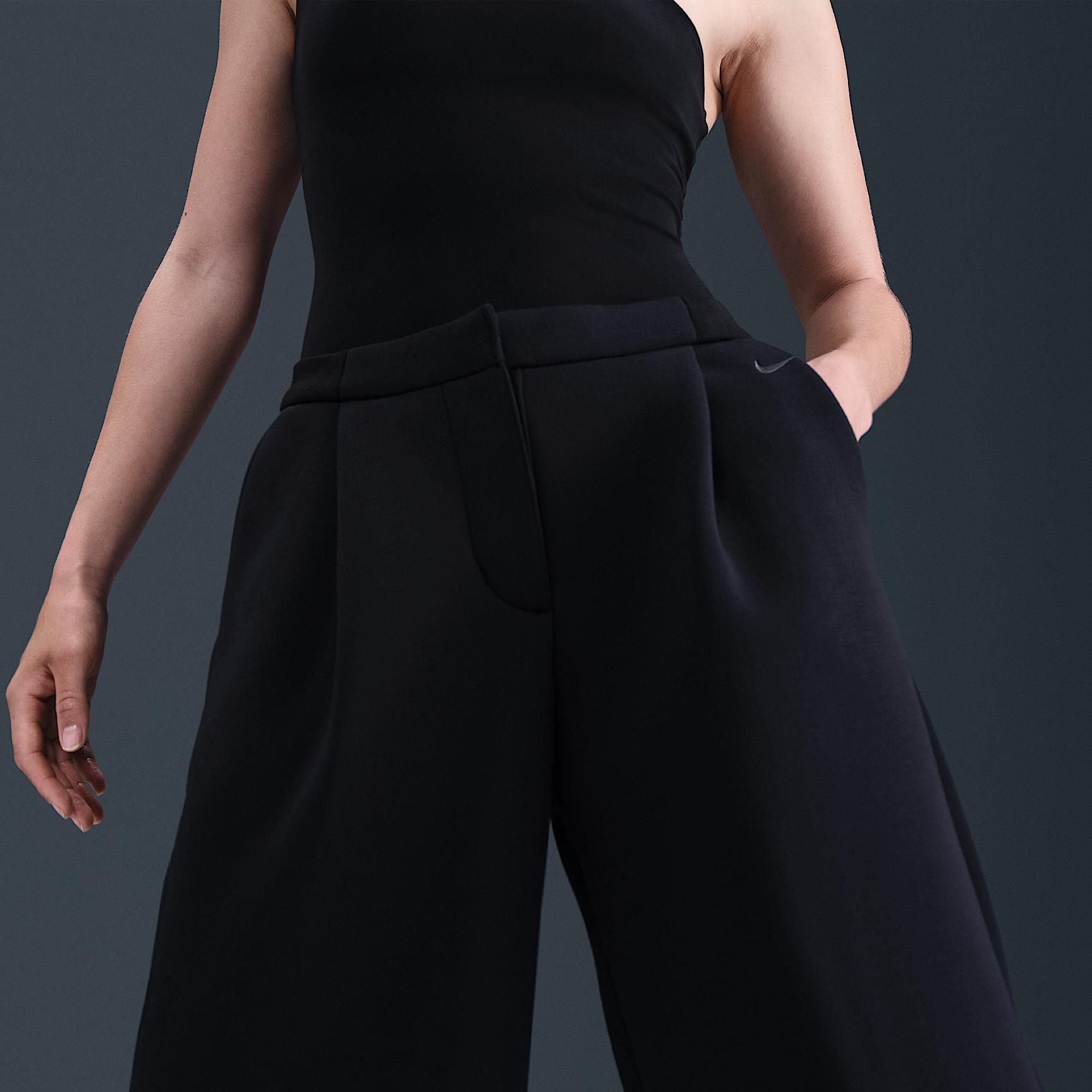 Nike Sportswear Modern Fleece Women's Mid-Rise Loose Shorts Product Image