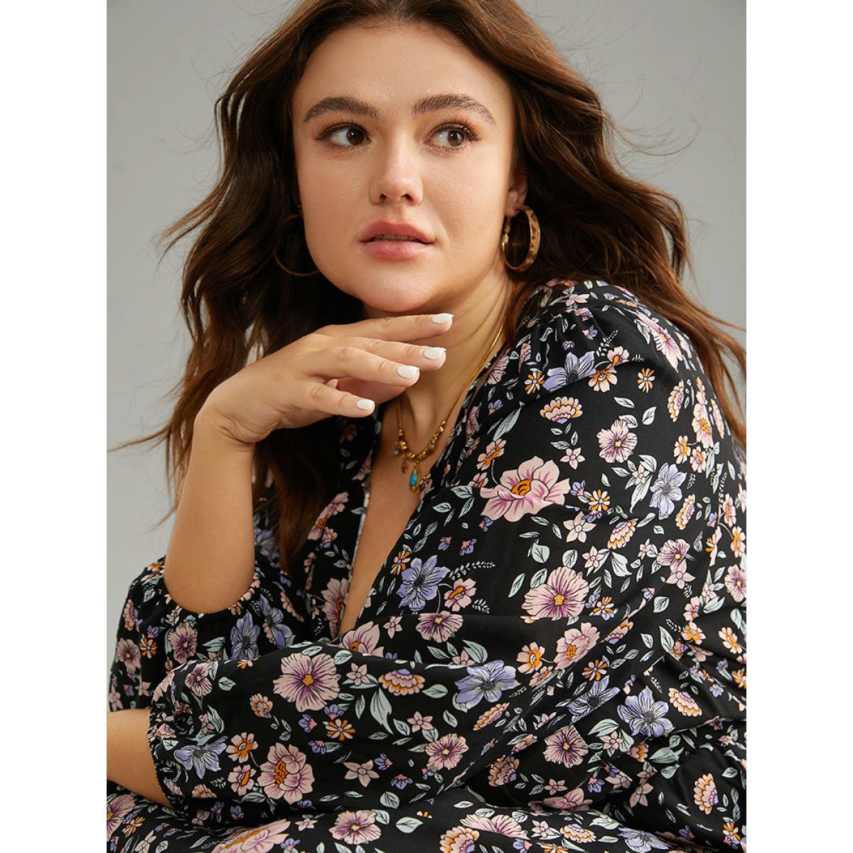 Plus Size Boho Print Lantern Sleeve Elastic Waist Dress Black Women Vacation Elastic cuffs V-neck Long Sleeve Curvy Midi Dress BloomChic 28/5X Product Image