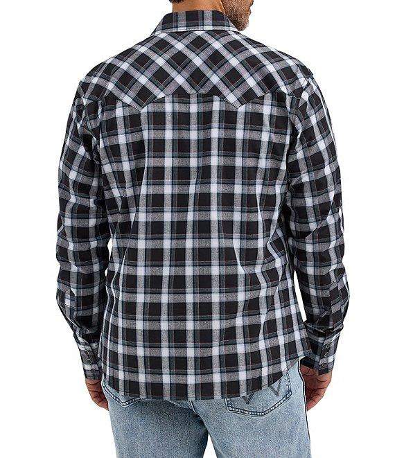 Wrangler® Retro® Plaid Long Sleeve Woven Western Shirt Product Image