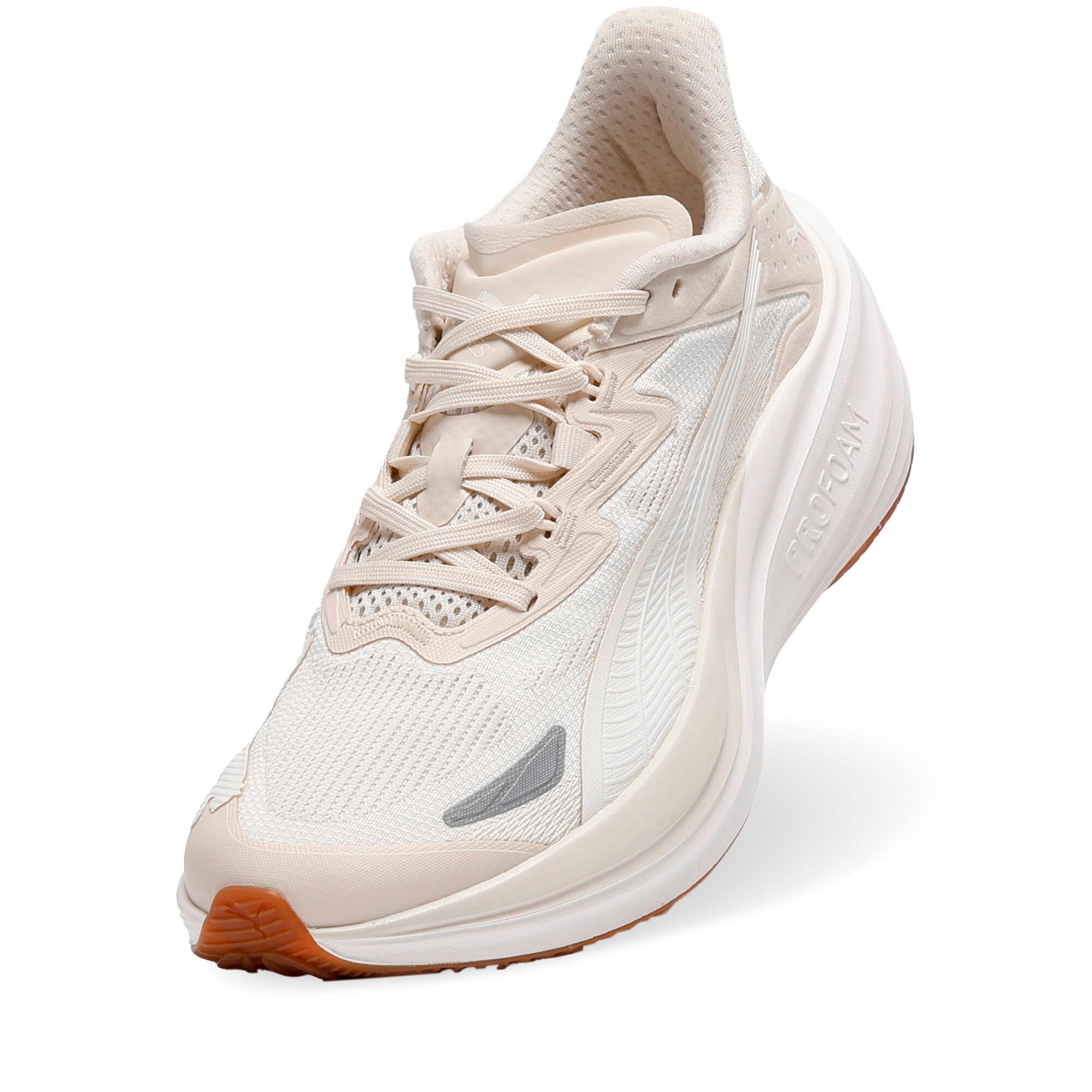 PUMA Darter Pro Tech Sneakers Women in Alpine Snow/Warm White Product Image