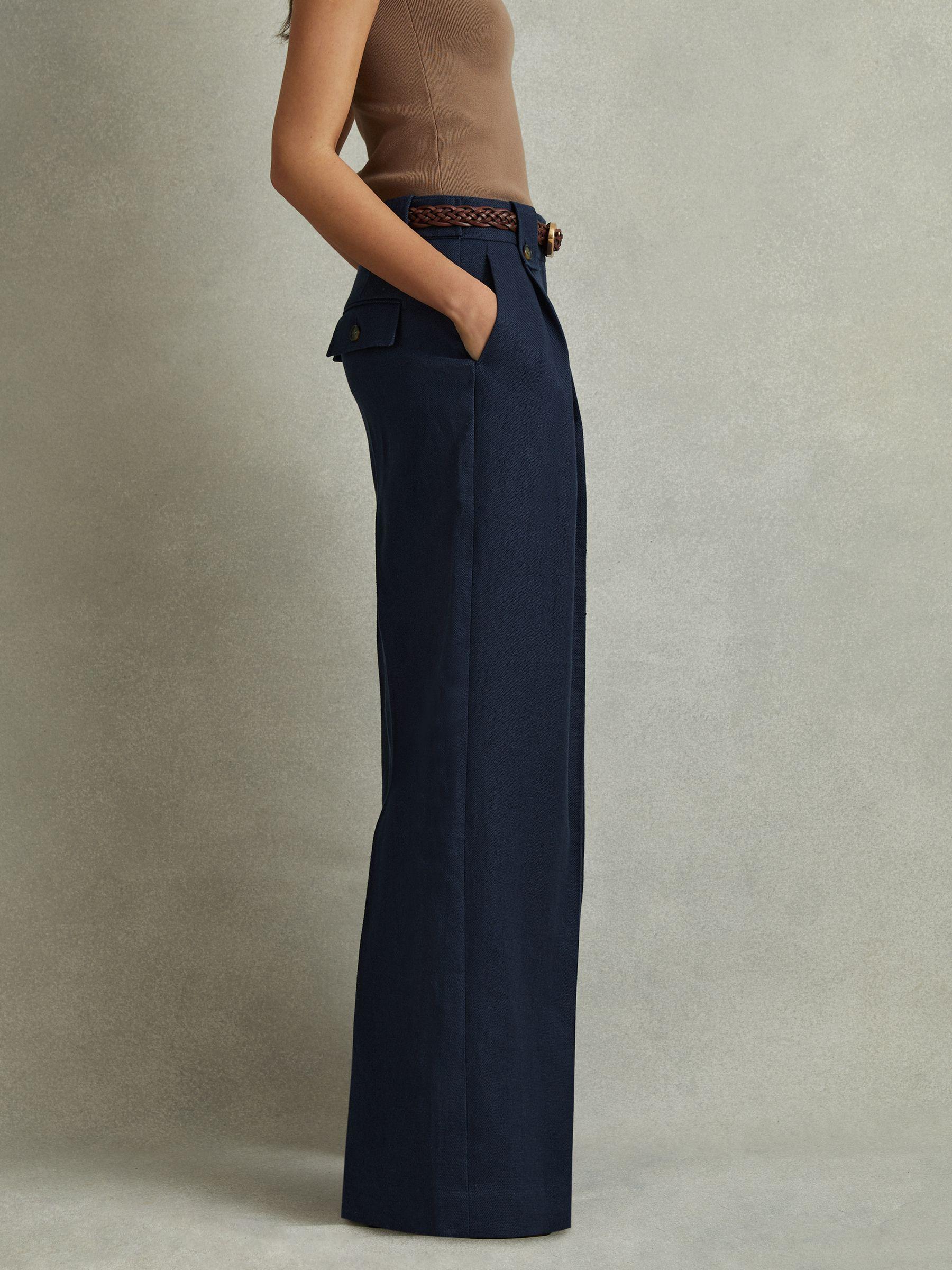 Linen Front Pleat Trousers in Navy Product Image