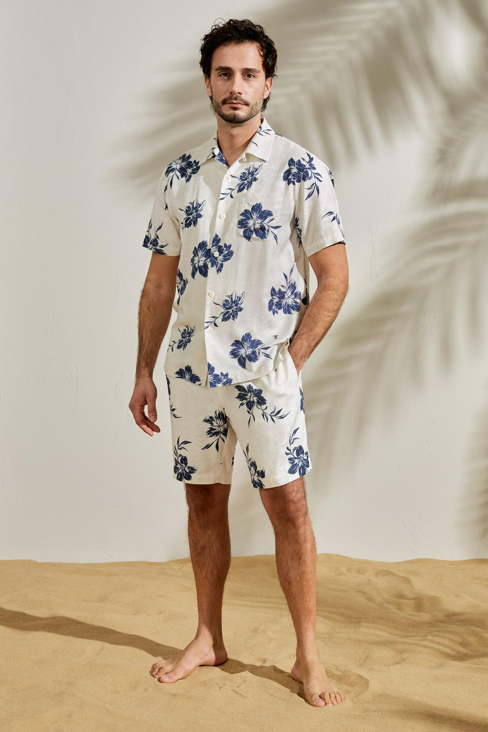 Hawaiian Cruise Lily Shirt Product Image