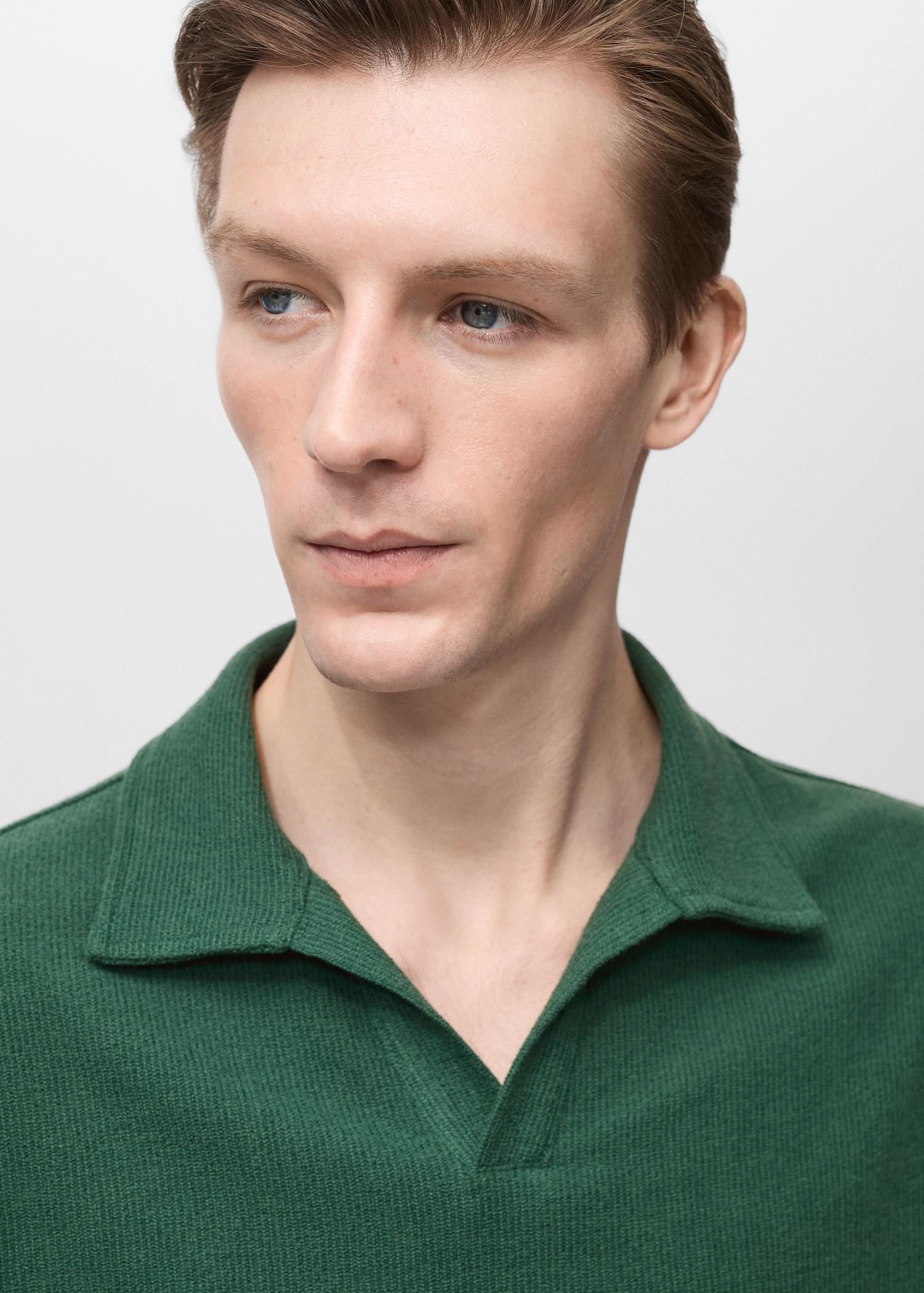 Regular-fit textured polo shirt - Men | MANGO USA Product Image