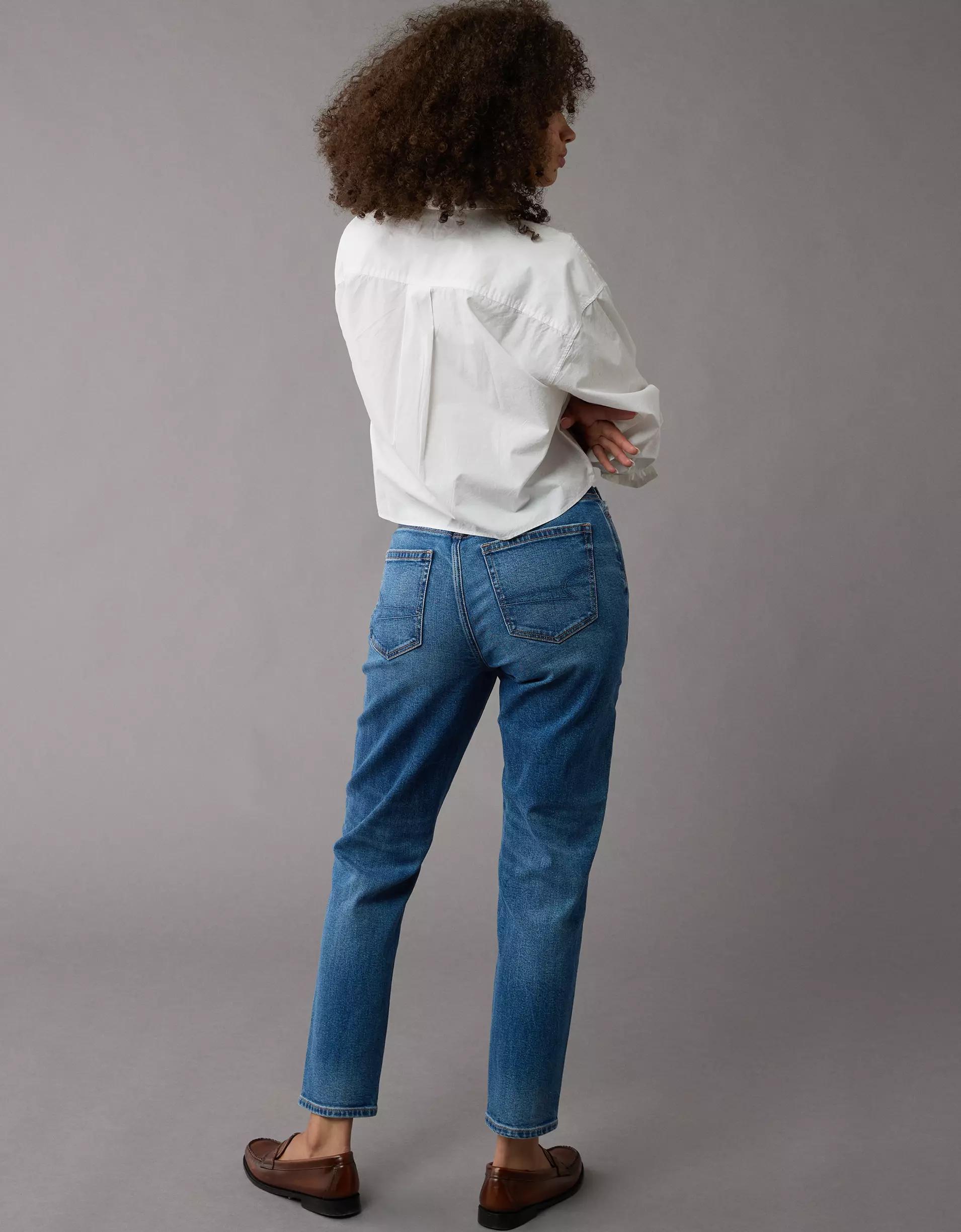 AE Strigid Curvy Mom Jean Product Image