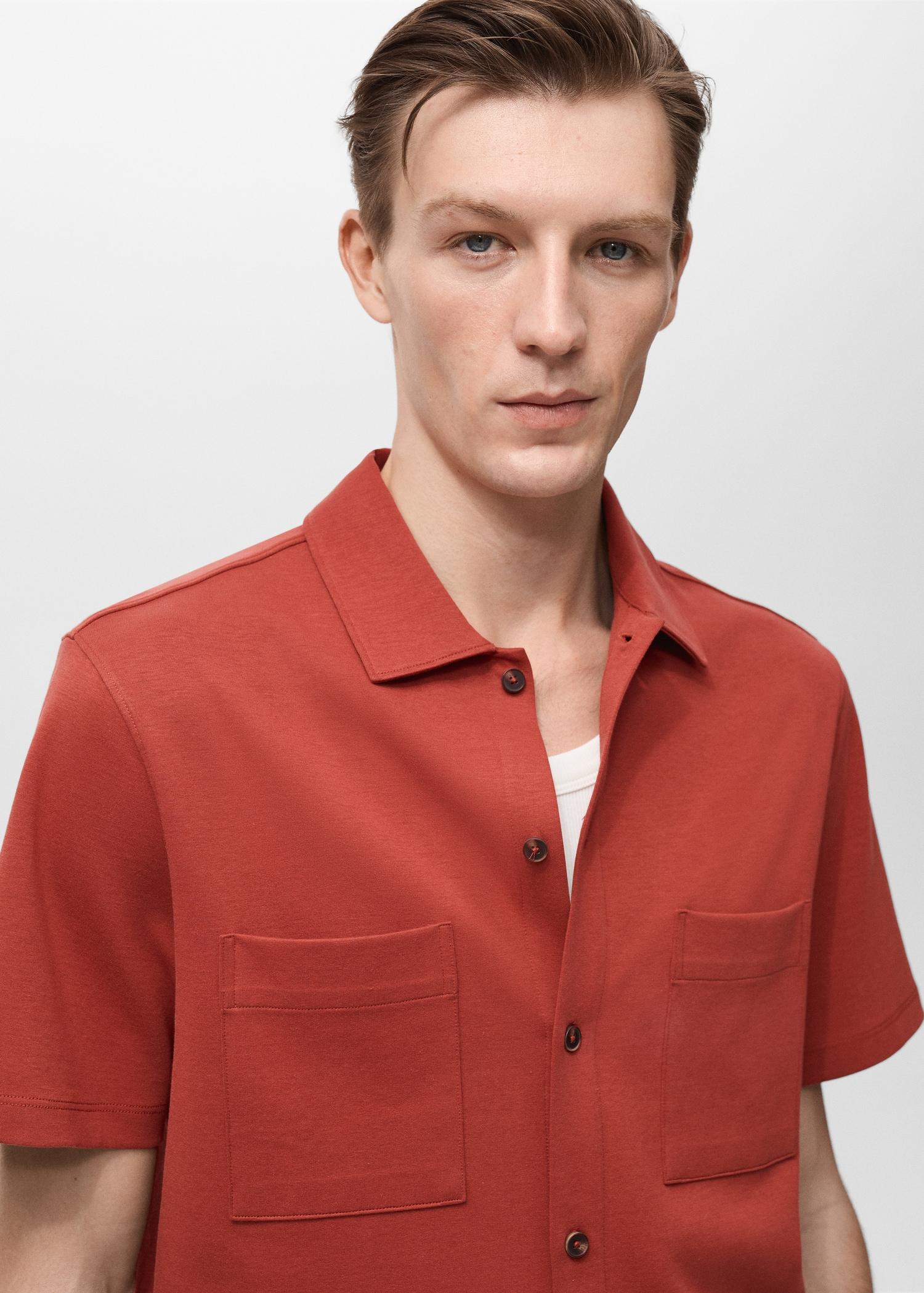 Chest-pocket cotton shirt - Men | MANGO USA Product Image
