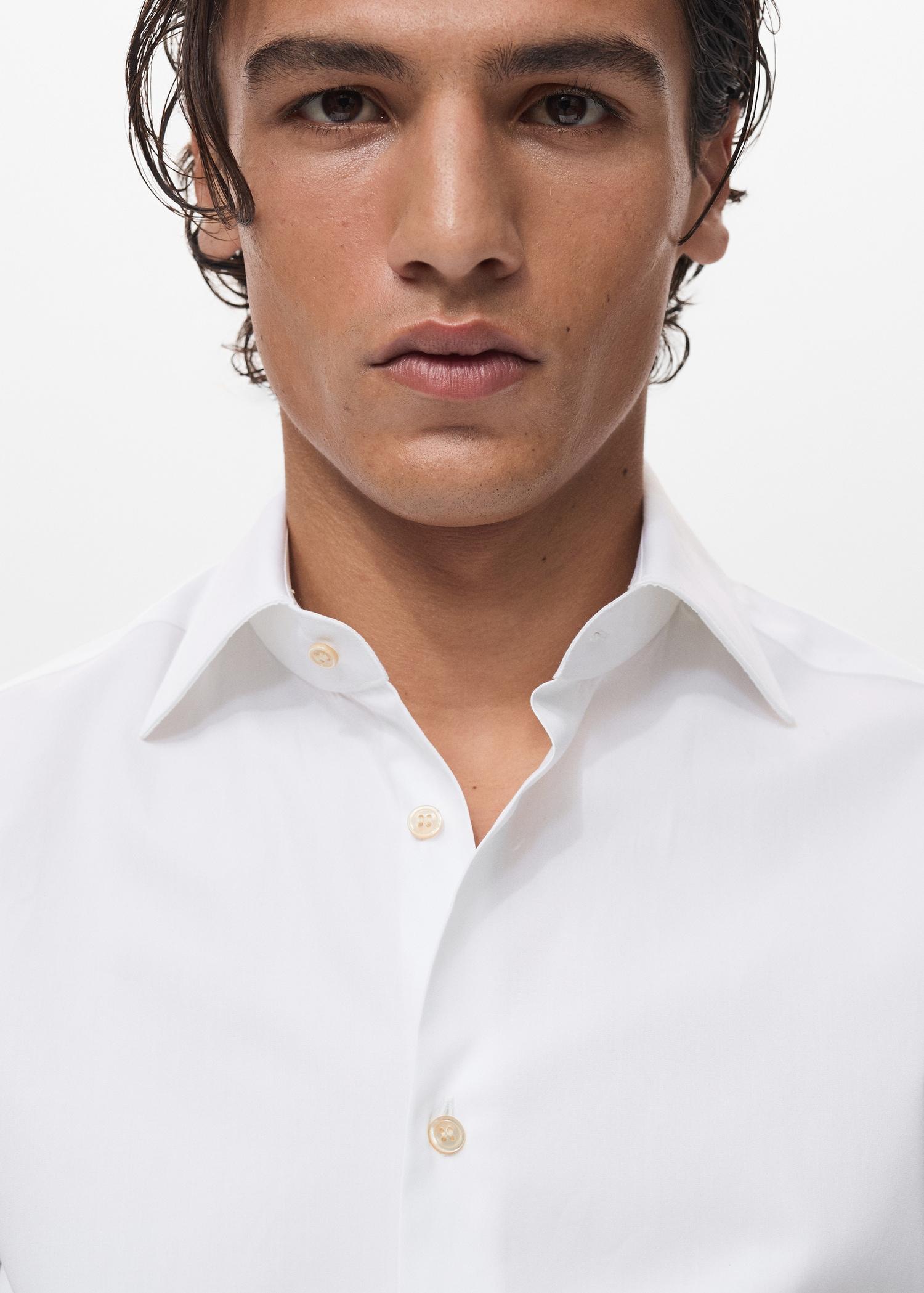 100% cotton slim fit shirt - Men | MANGO USA Product Image