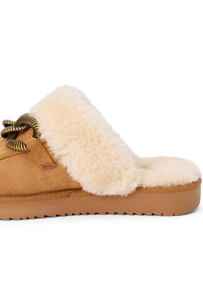 Taos Lounge Mule Product Image