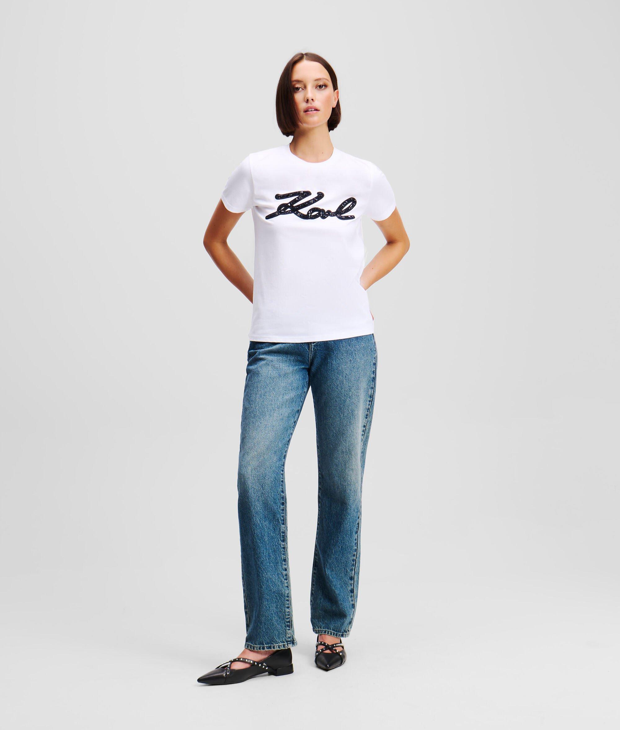 BOUCLÉ SIGNATURE T-SHIRT Product Image