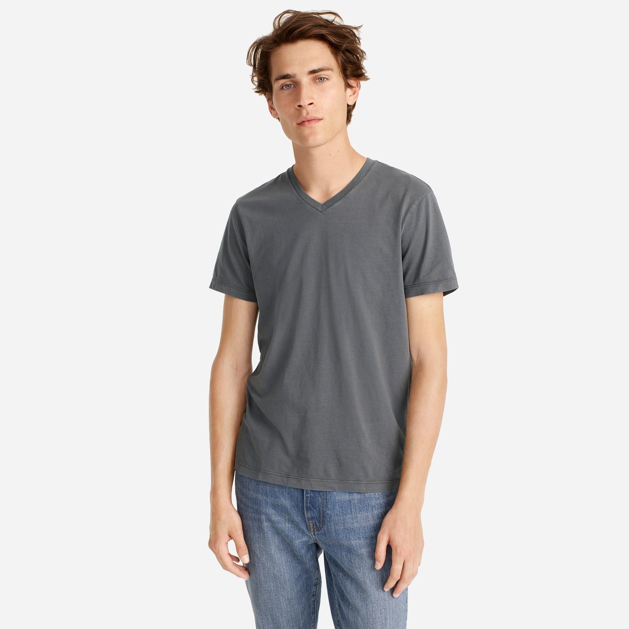 Broken-in short-sleeve V-neck T-shirt Product Image