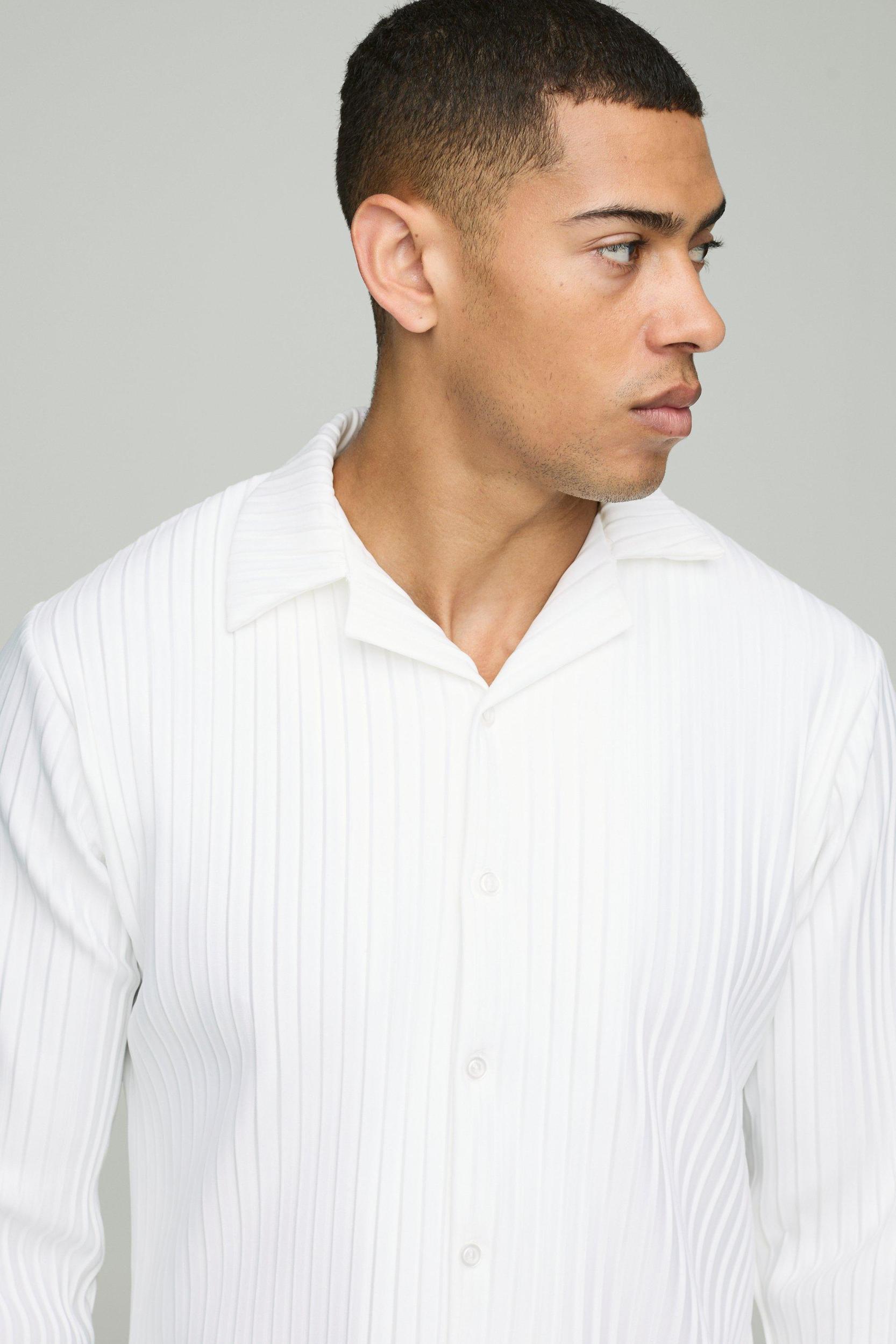 Regular Fit Revere Pleated Long Sleeve Shirt | boohooMAN USA Product Image
