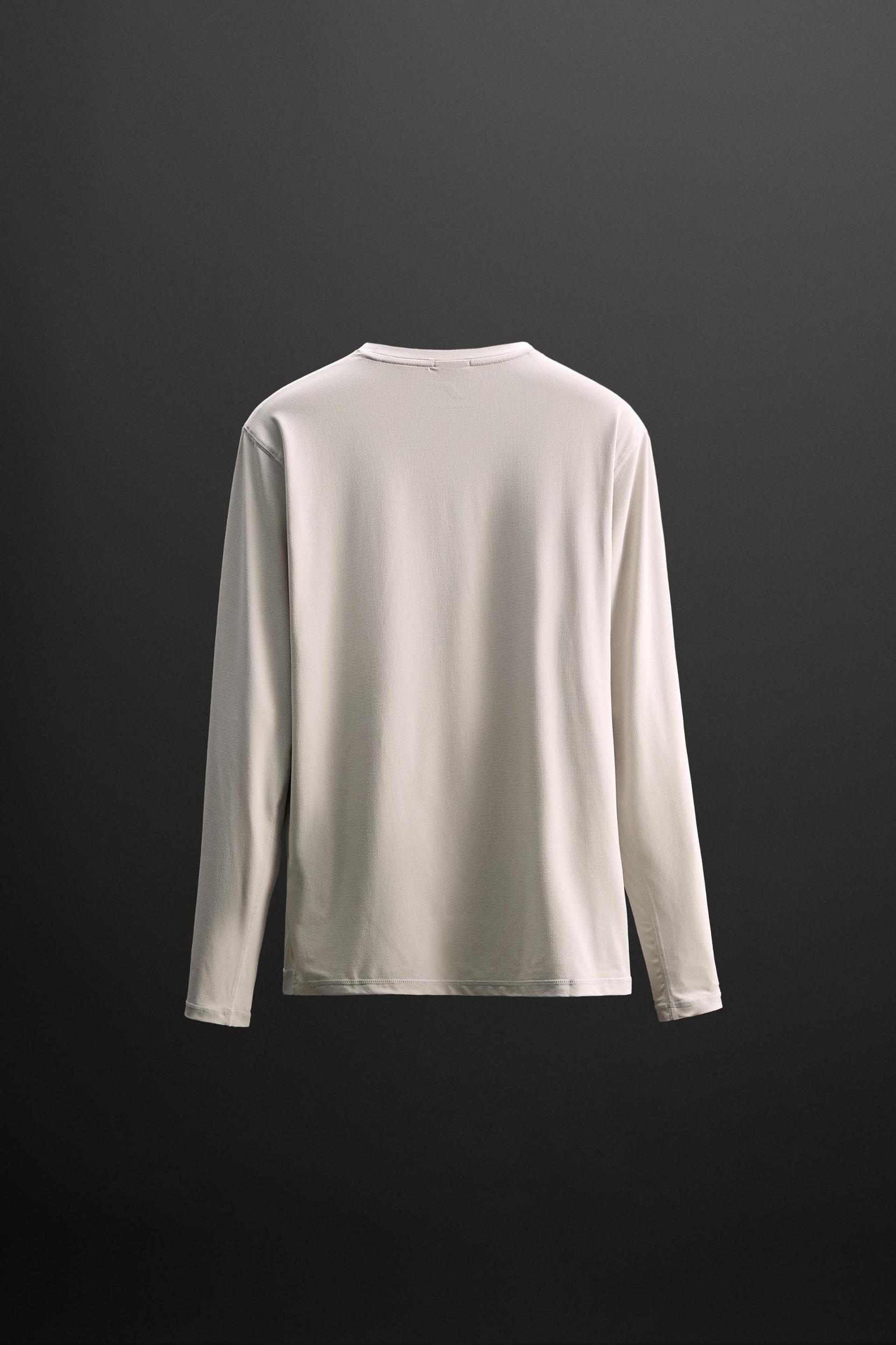 LONG SLEEVE TRAINING T-SHIRT Product Image