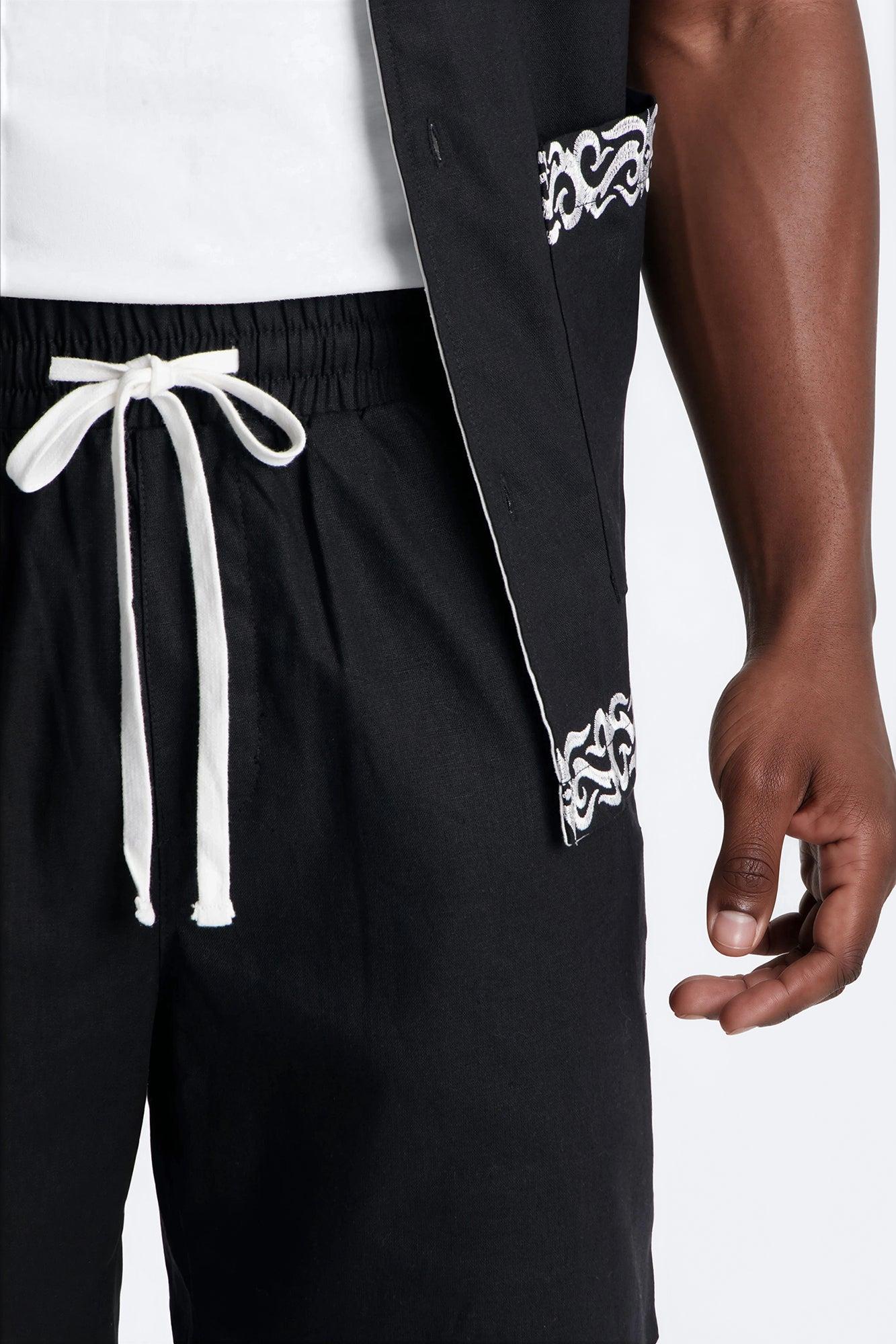 Relaxed Coastal Isla Short - Black Male Product Image