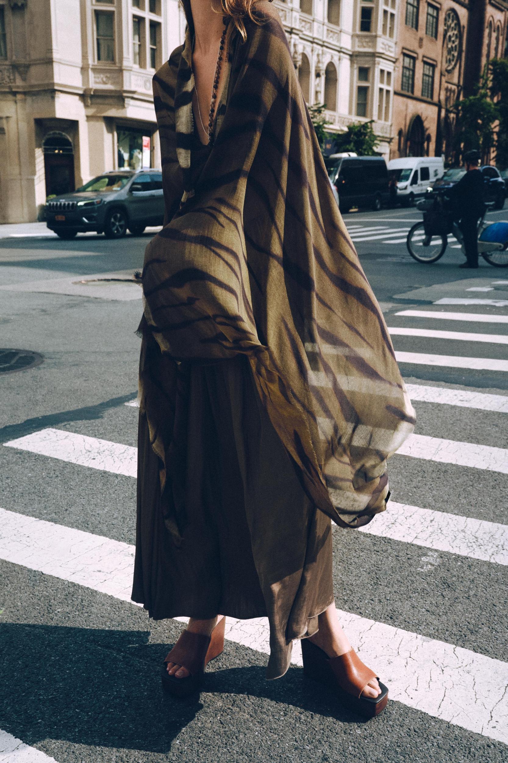 ANIMAL PRINT SCARF Product Image