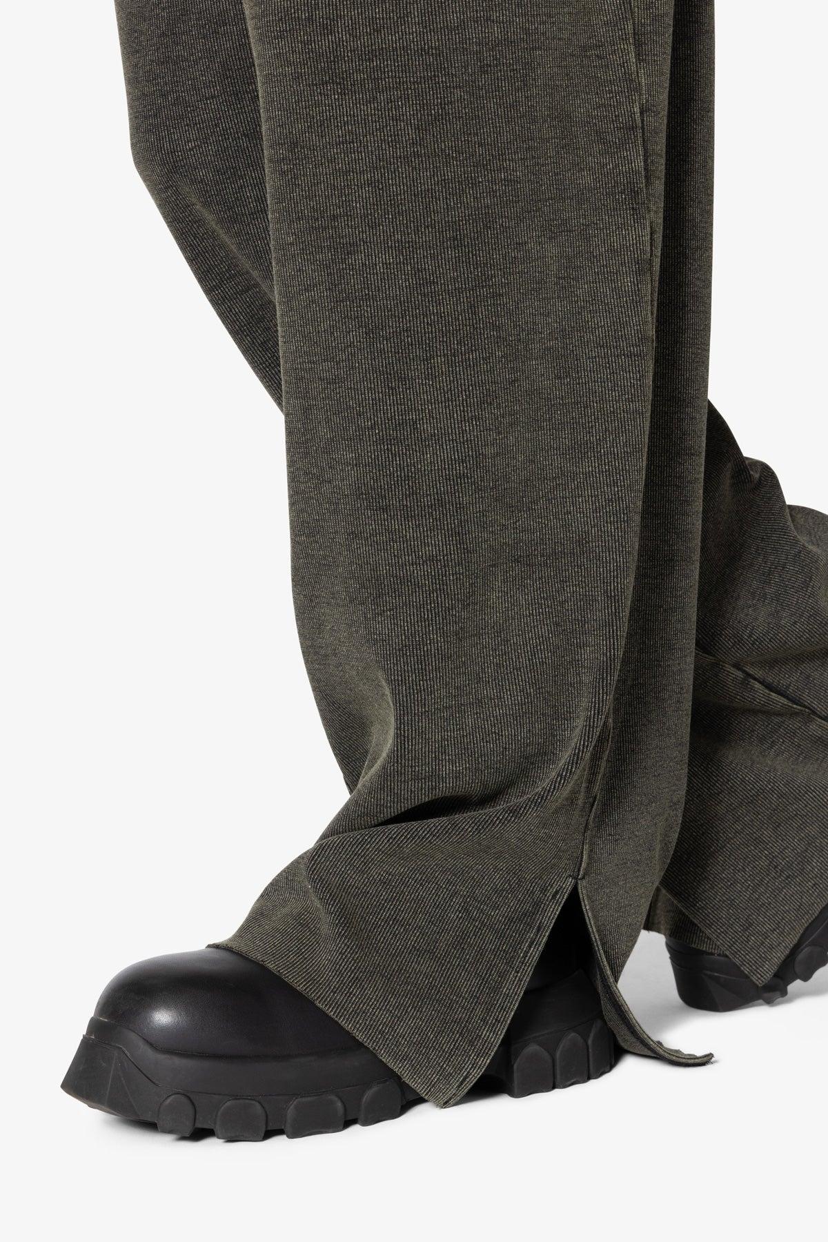 Ultra Baggy Thermal Sweatpants - Olive Product Image