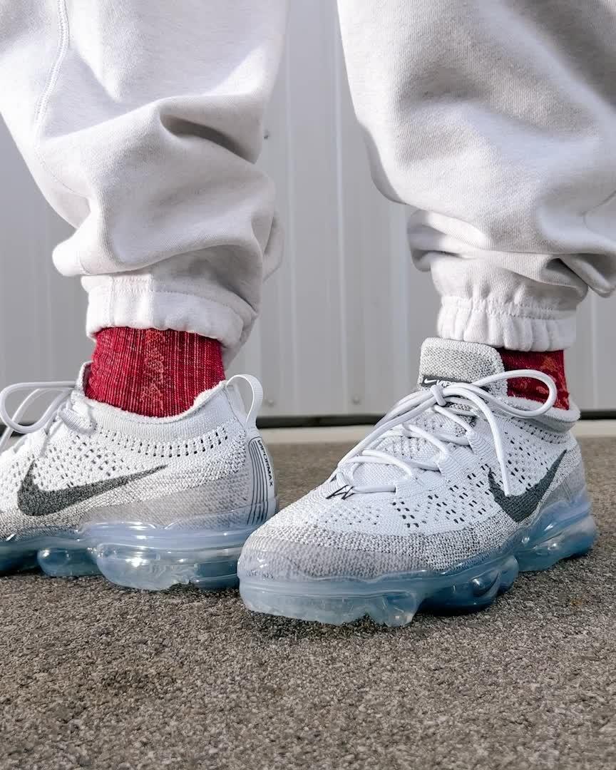 Nike Men's Air VaporMax 2023 Flyknit Shoes Product Image