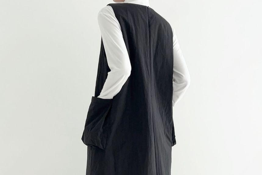 Sleeveless Plain Loose-Fit Midi Dress Product Image