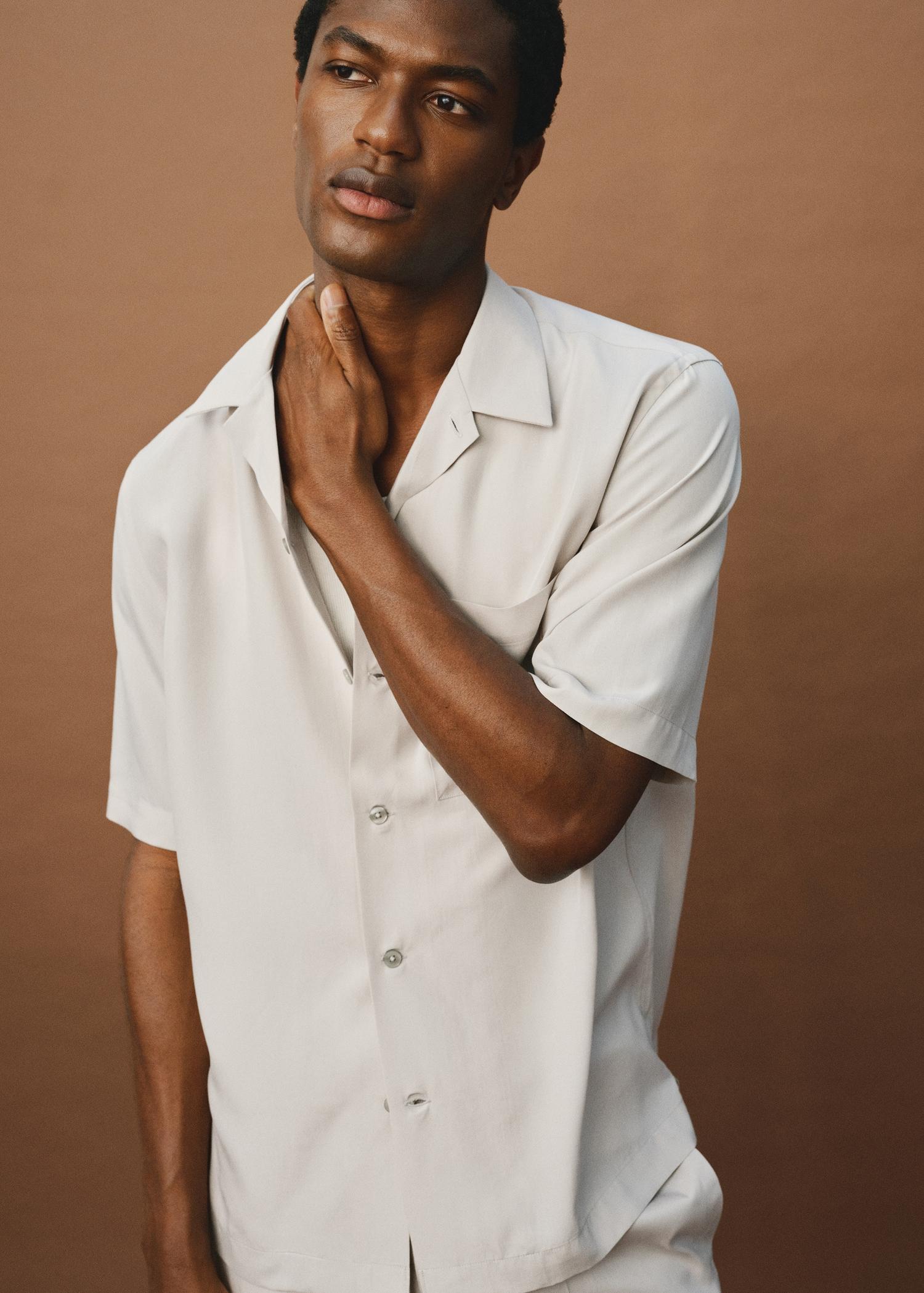 Regular-fit 100% Tencel shirt - Men | MANGO USA Product Image