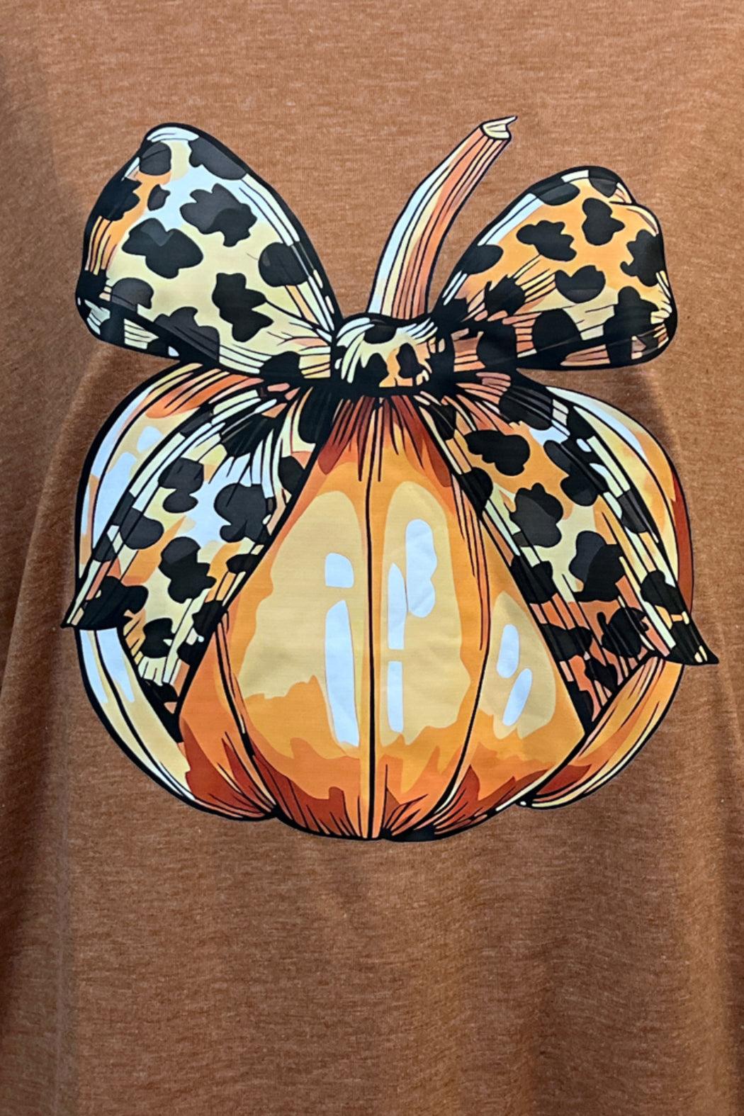 Leopard Print Bow Pumpkin Print T-Shirt Product Image