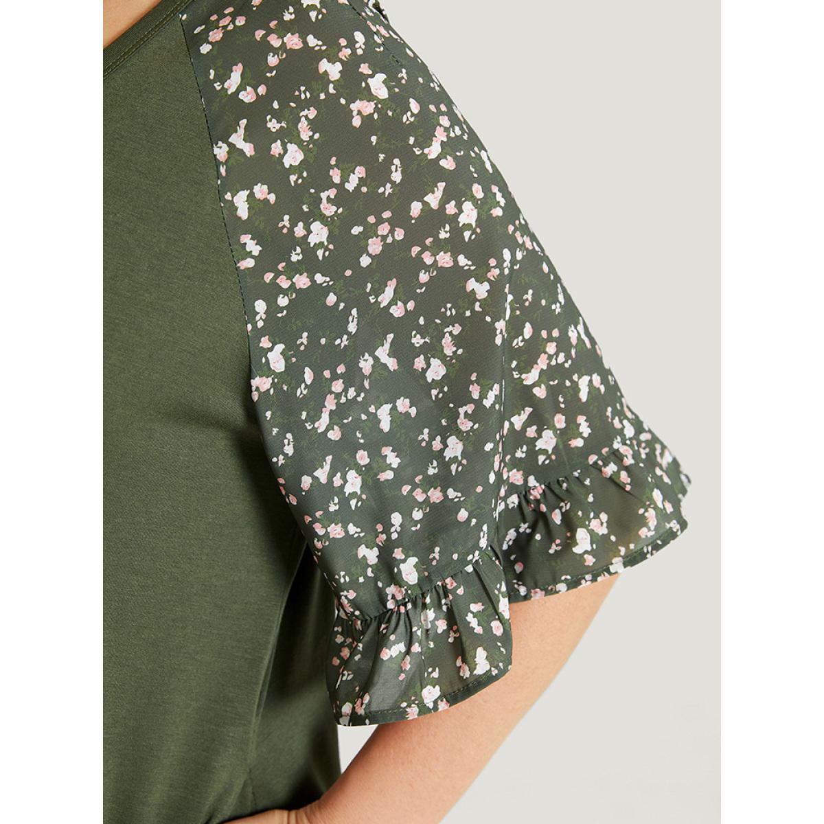 Plus Size Ditsy Floral Ruffle Trim Raglan Sleeve Pocket Dress ArmyGreen Women Casual Contrast V-neck Half Sleeve Curvy Knee Dress BloomChic 12/L Product Image