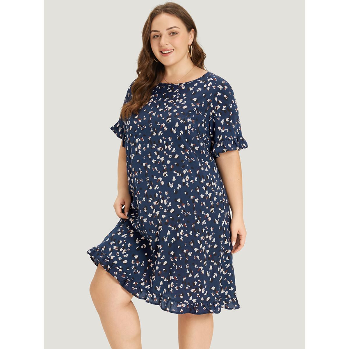 Plus Size Allover Print Pocket Flutter Trim Dress DarkBlue Women Elegant Pocket Round Neck Short sleeve Curvy Knee Dress BloomChic 26/4X Product Image