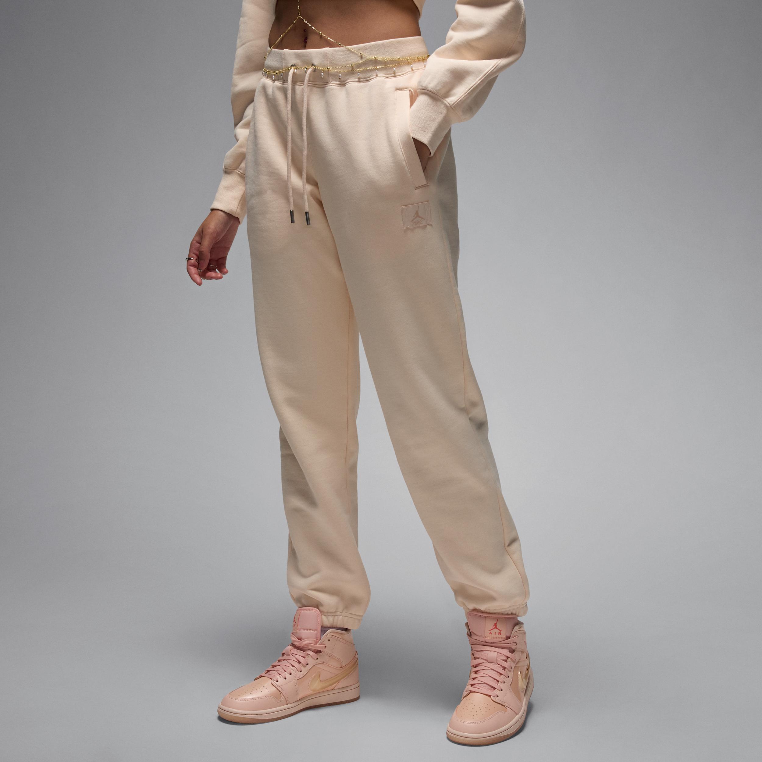 Women's Jordan Flight Fleece Pants Product Image