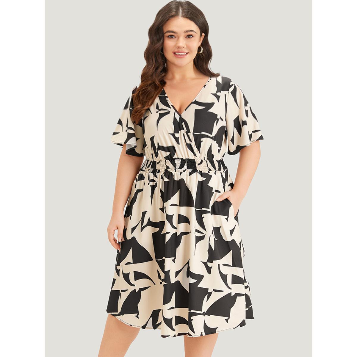 Plus Size Geometric Print Pocket Surplice Neck Shirred Dress Apricot Women At the Office Printed V-neck Short sleeve Curvy Midi Dress BloomChic 28/5X Product Image