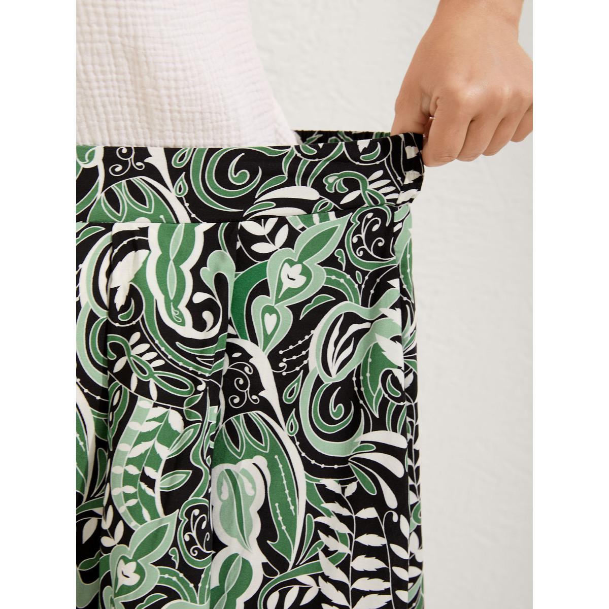 Plus Size Forest Print Flowy Midi Skirt Women Denimolive Bodycon Low stretch Side seam pocket Vacation Skirts BloomChic 26/4X Product Image