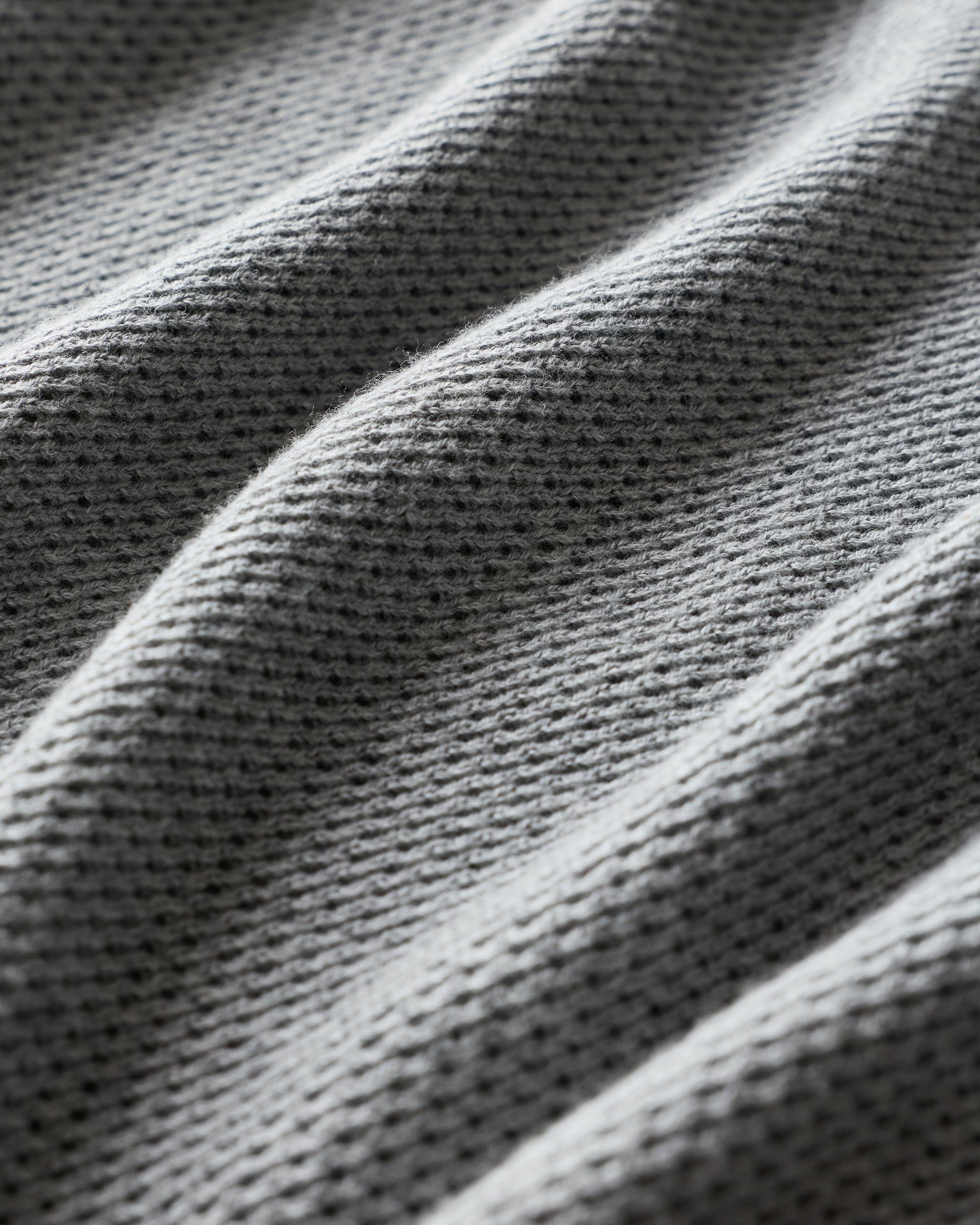 Quince | Women's Lightweight Cotton Cashmere Nursing Shawl Organic Cotton Product Image