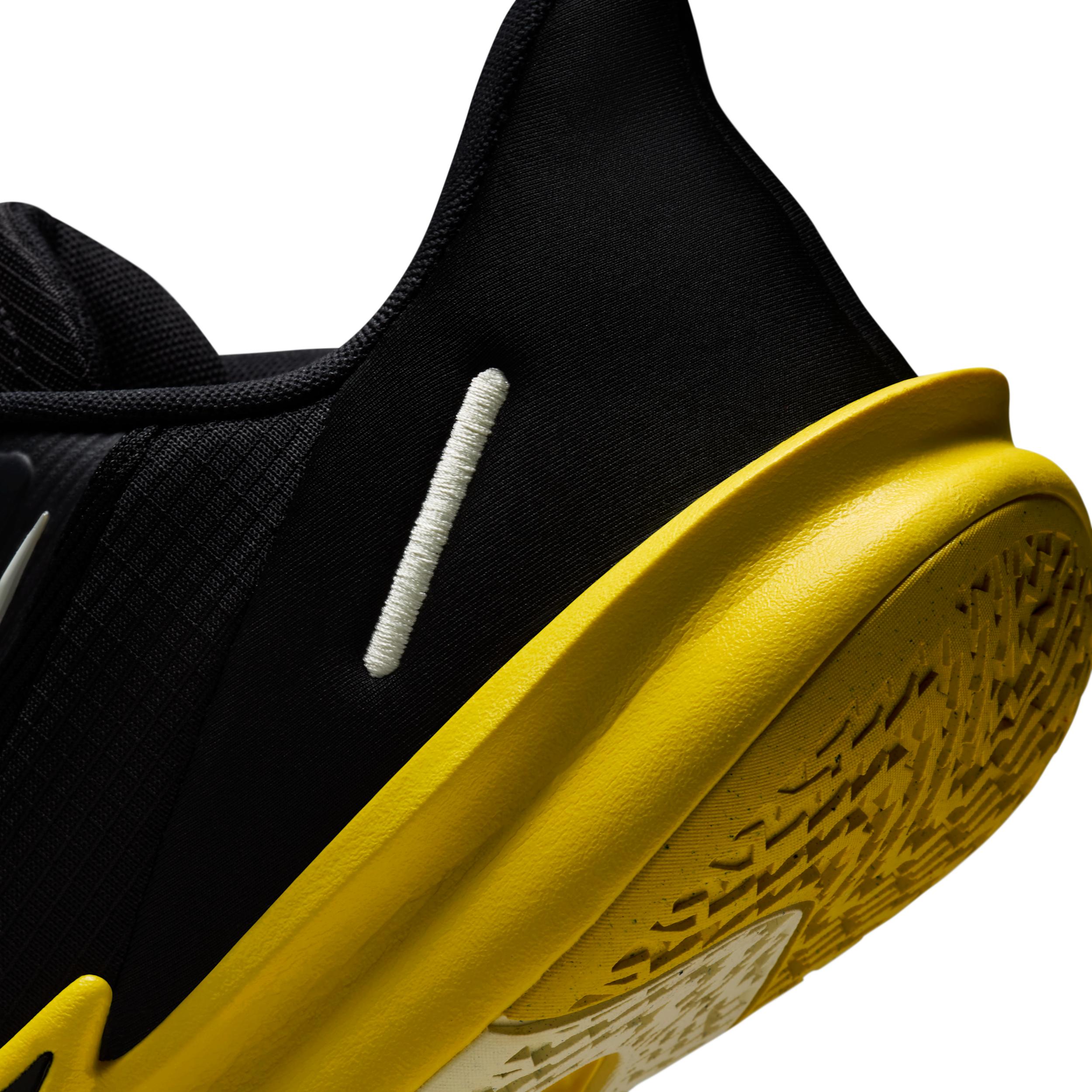 Nike Men's Precision 7 EasyOn Basketball Shoes Product Image