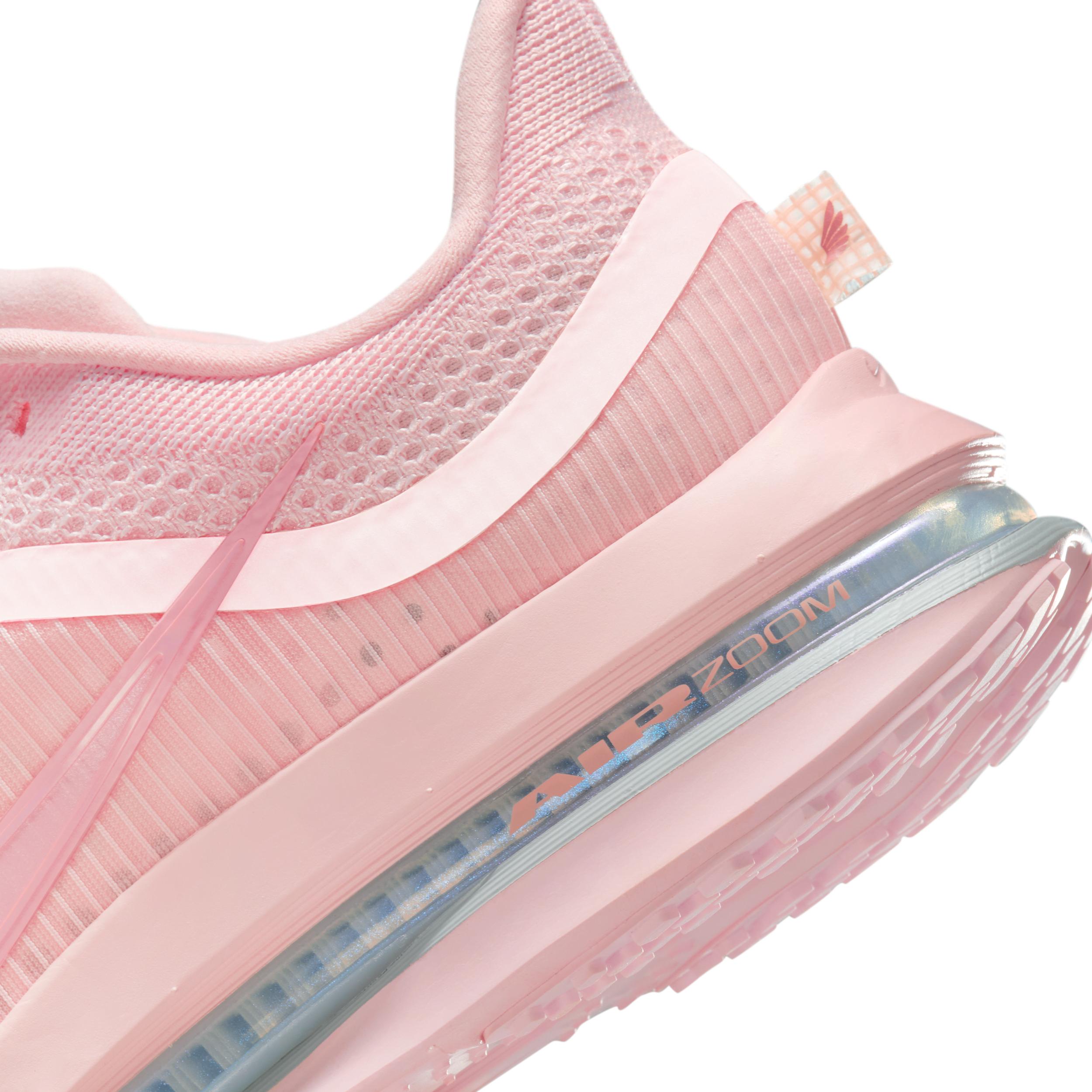 Nike Womens Pegasus Premium Road Running Shoes | HQ2593-601 Product Image