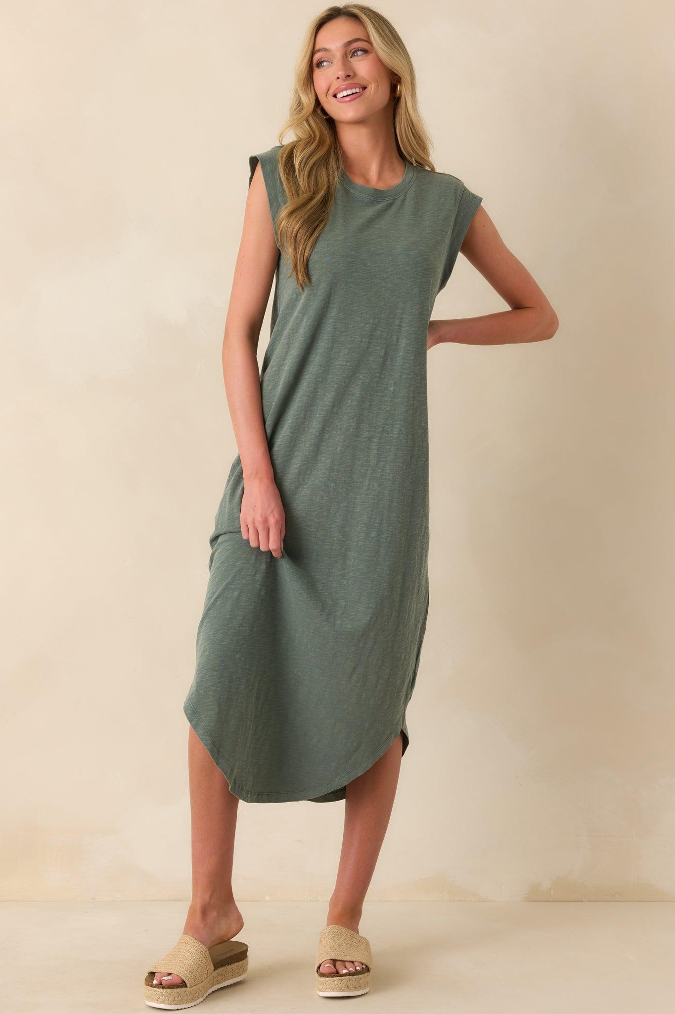 Z Supply Hunter Green Cotton Calabasas Midi Dress Product Image